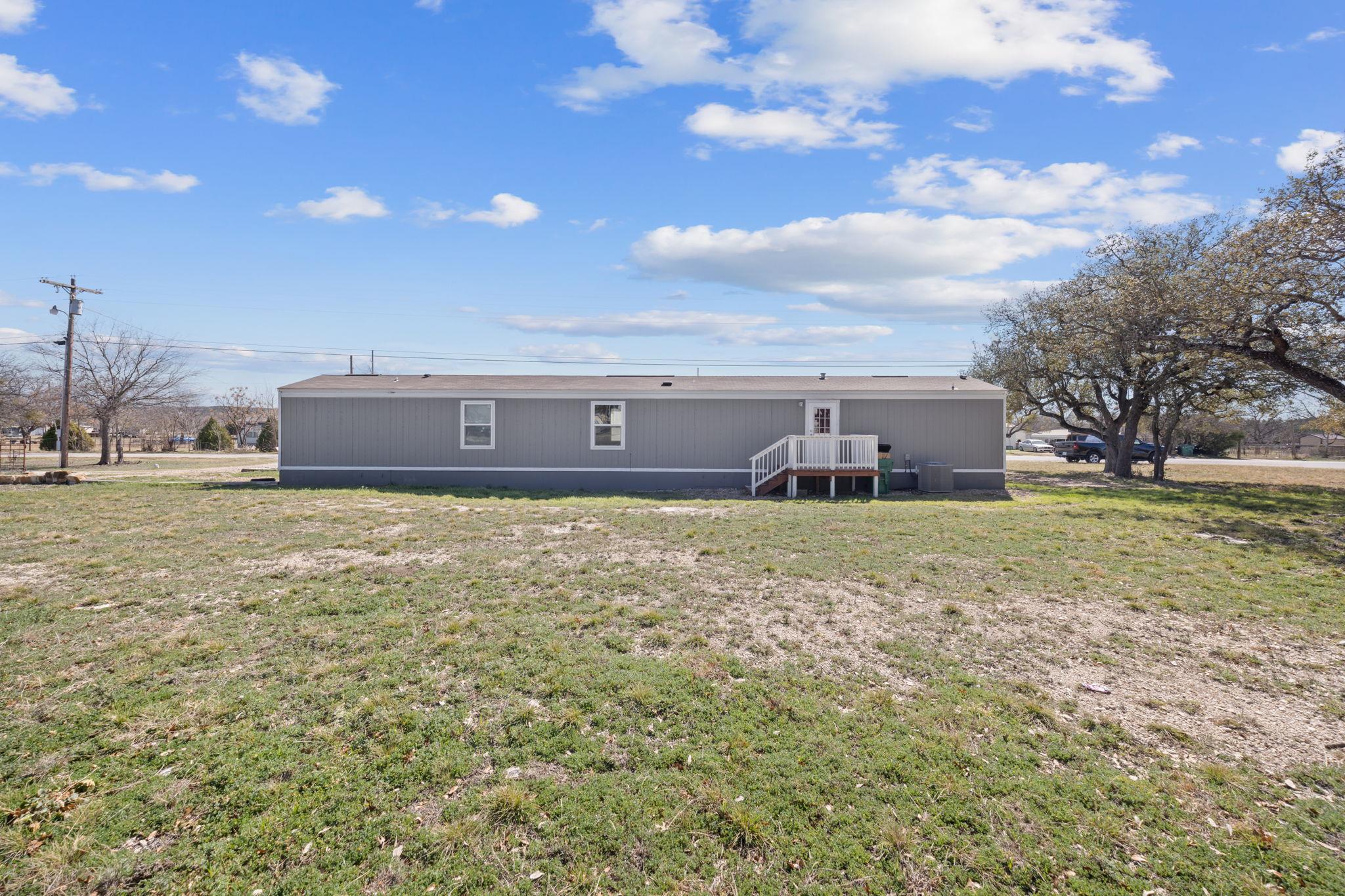 606 W Lampasas St, Lometa, TX 76853
