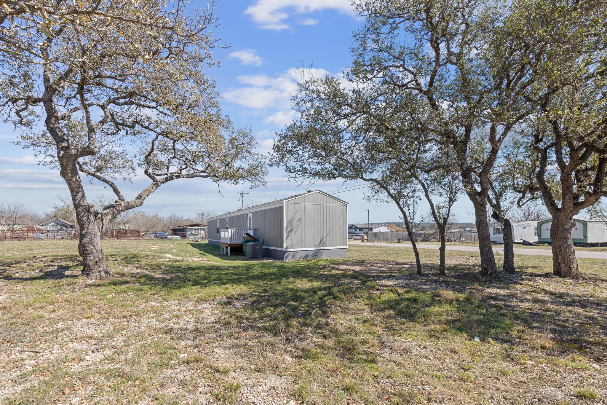606 W Lampasas St, Lometa, TX 76853