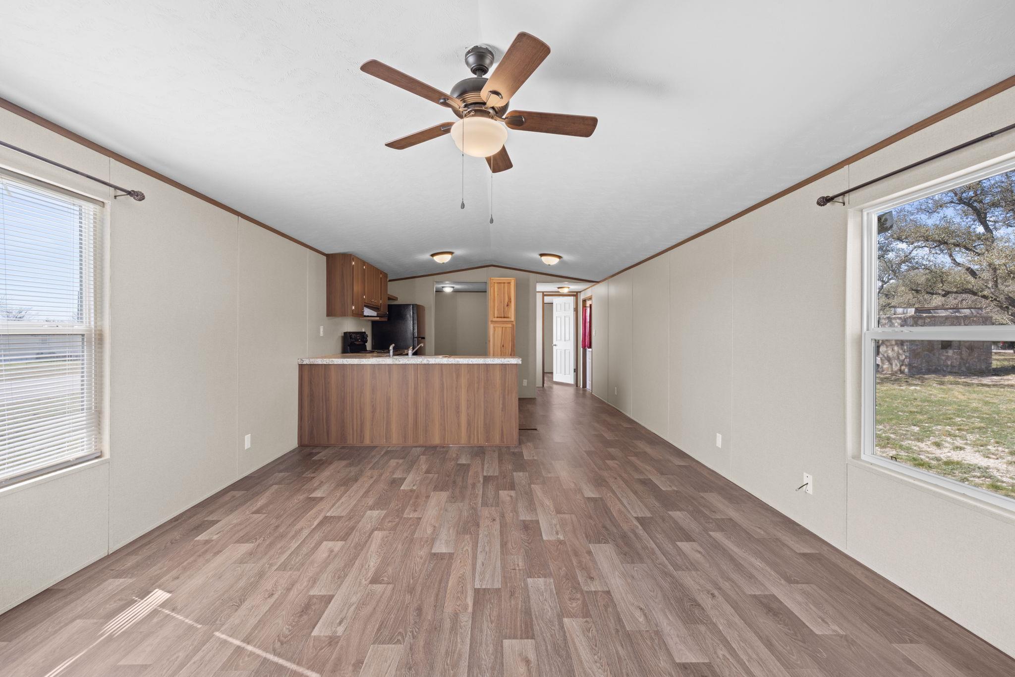 606 W Lampasas St, Lometa, TX 76853