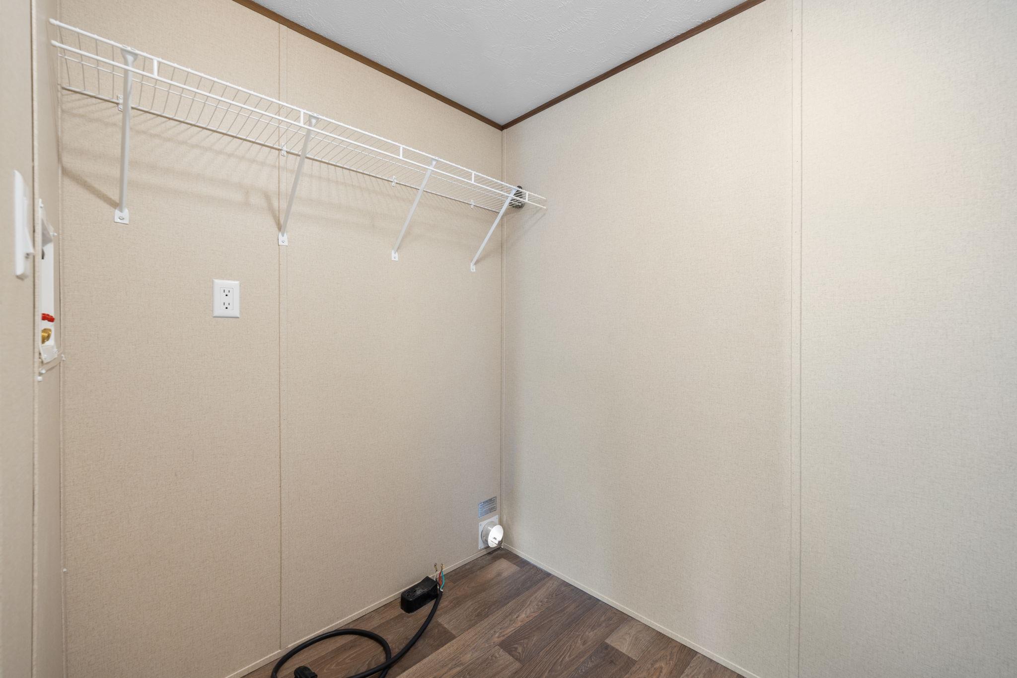 606 W Lampasas St, Lometa, TX 76853