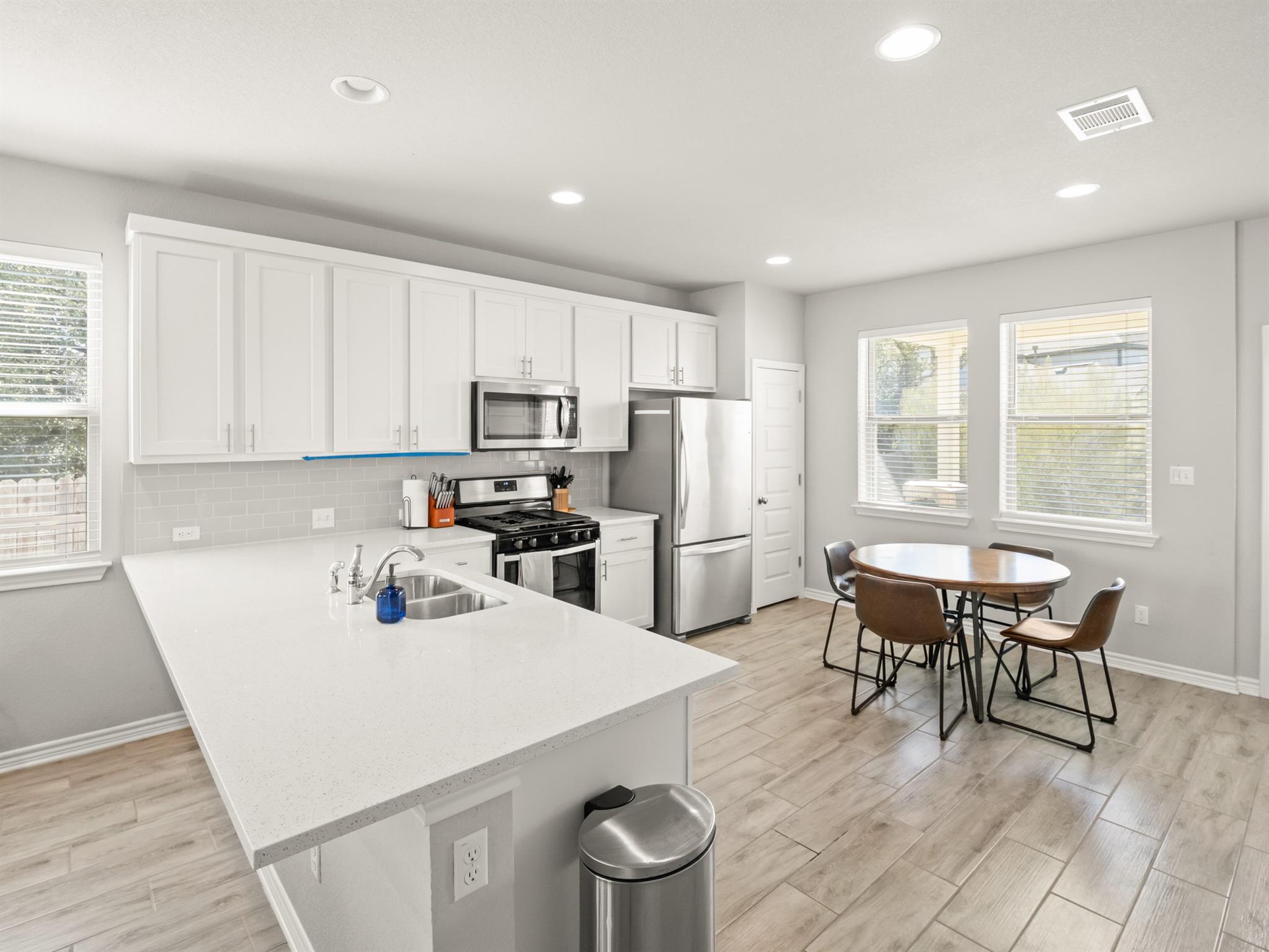 1901 Artesian Springs Xing, Leander, TX 78641