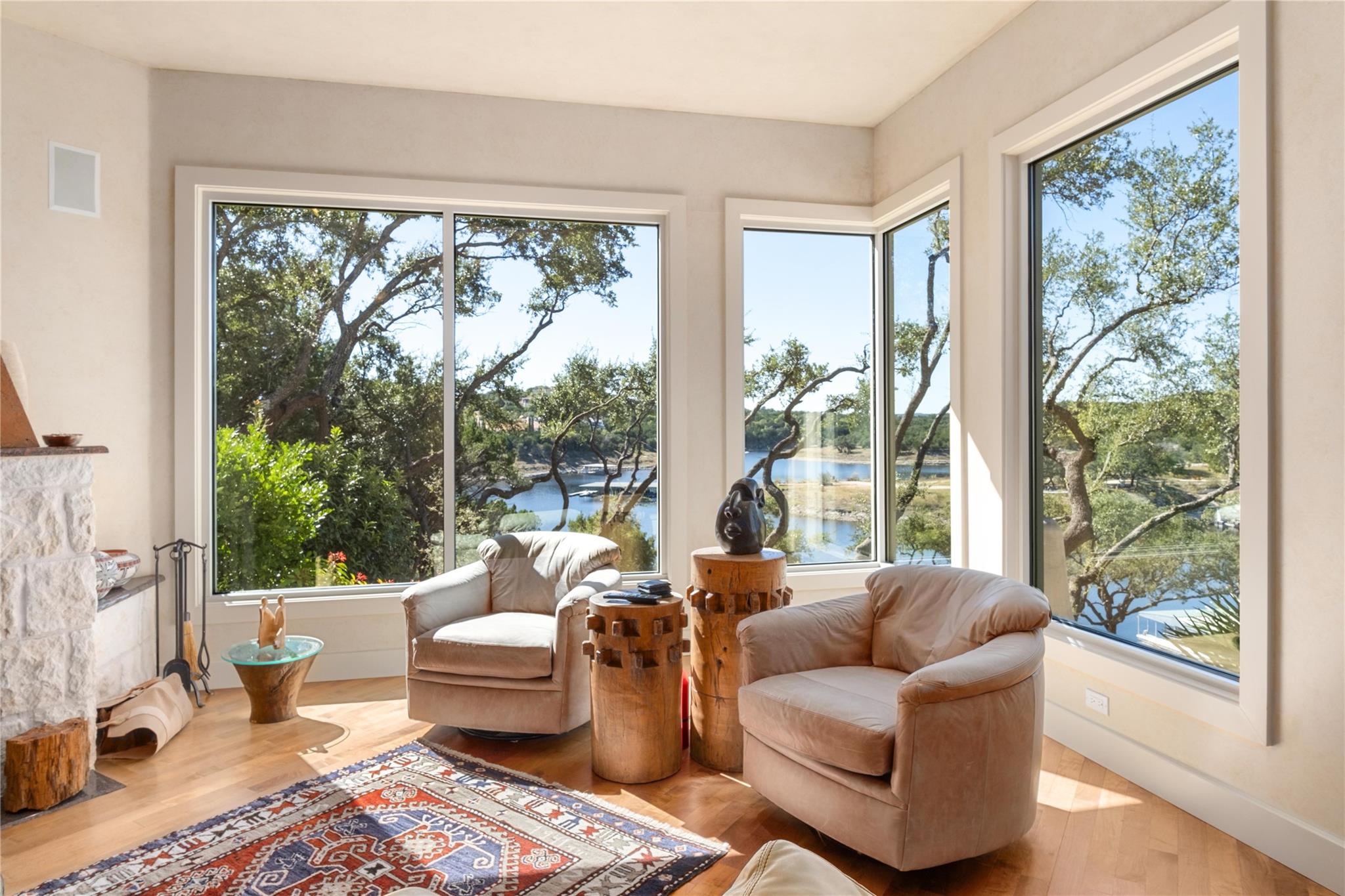 19905 Angel Bay Dr, Spicewood, TX 78669