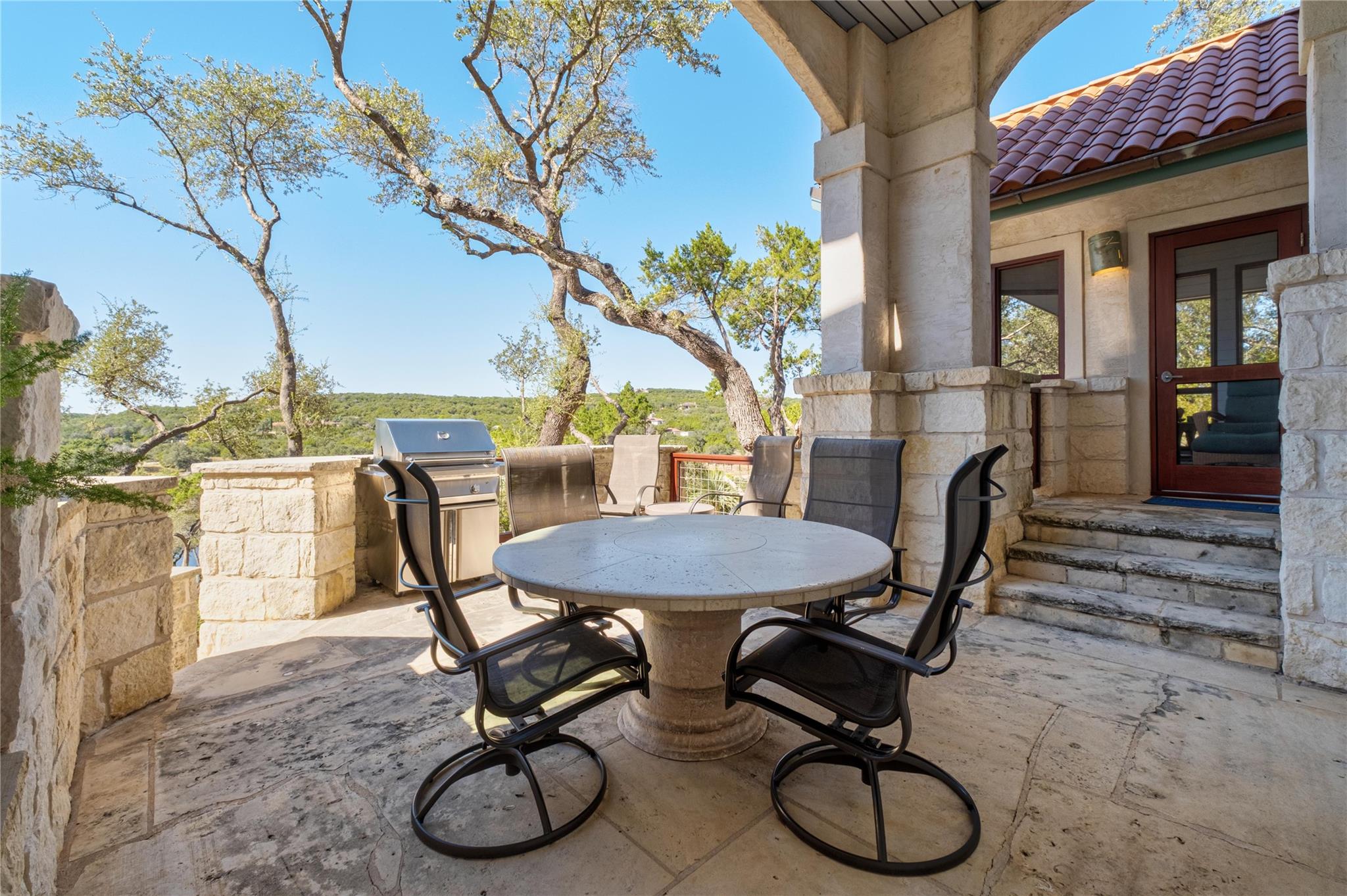 19905 Angel Bay Dr, Spicewood, TX 78669