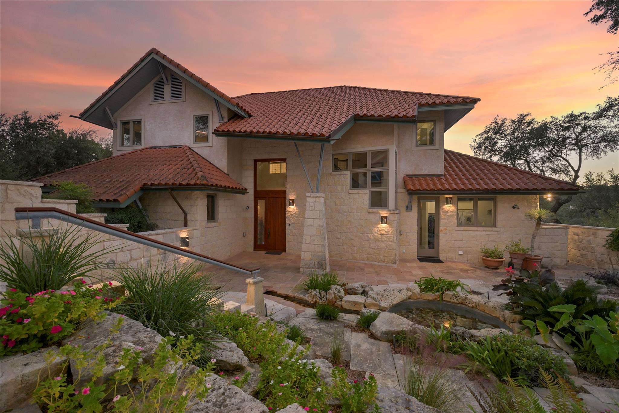 19905 Angel Bay Dr, Spicewood, TX 78669