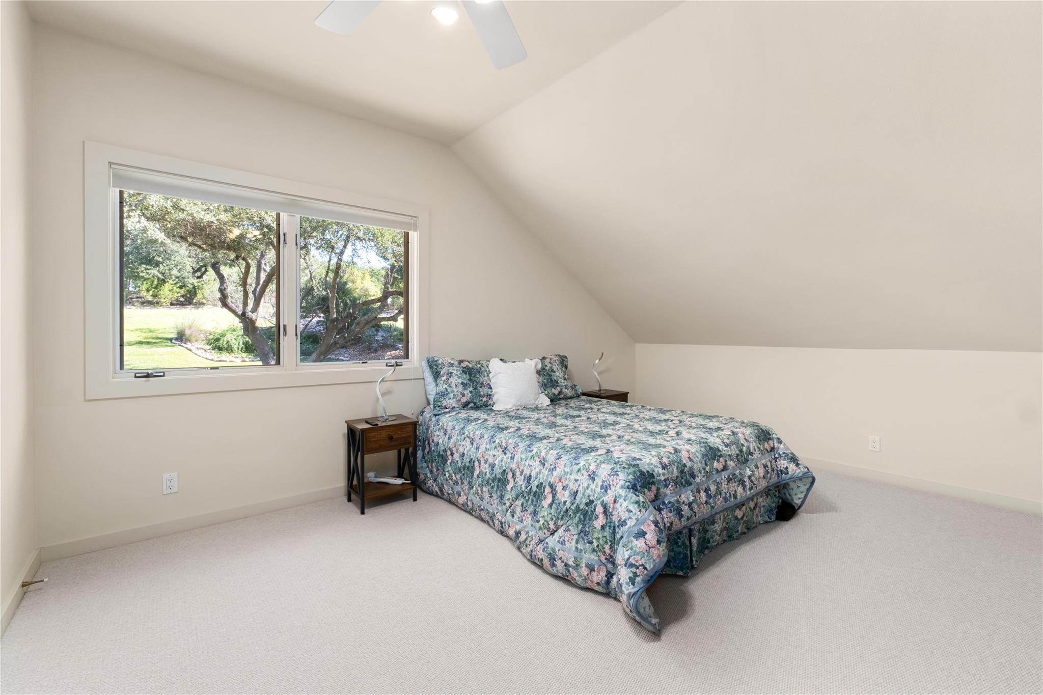 19905 Angel Bay Dr, Spicewood, TX 78669