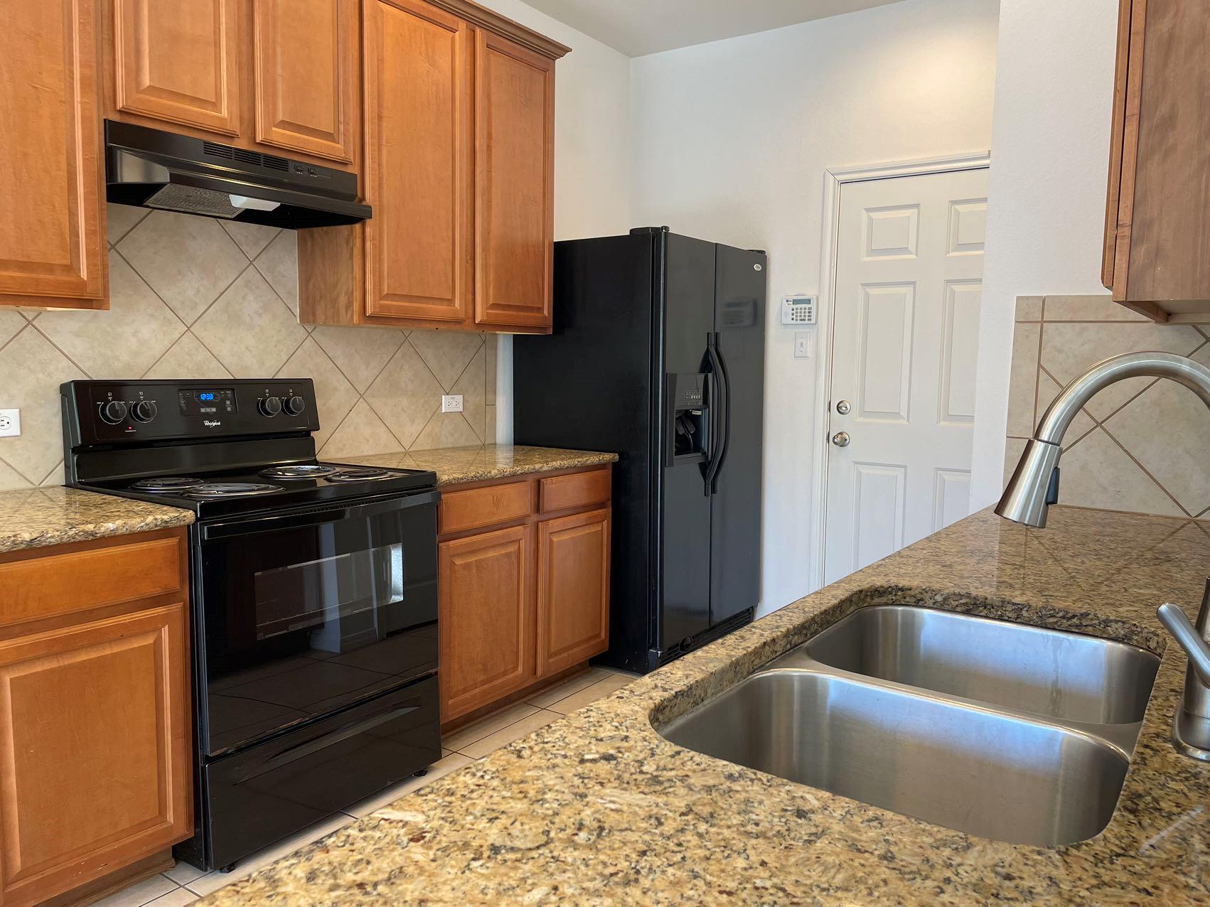 1900 Little Elm Trl # 31, Cedar Park, TX 78613