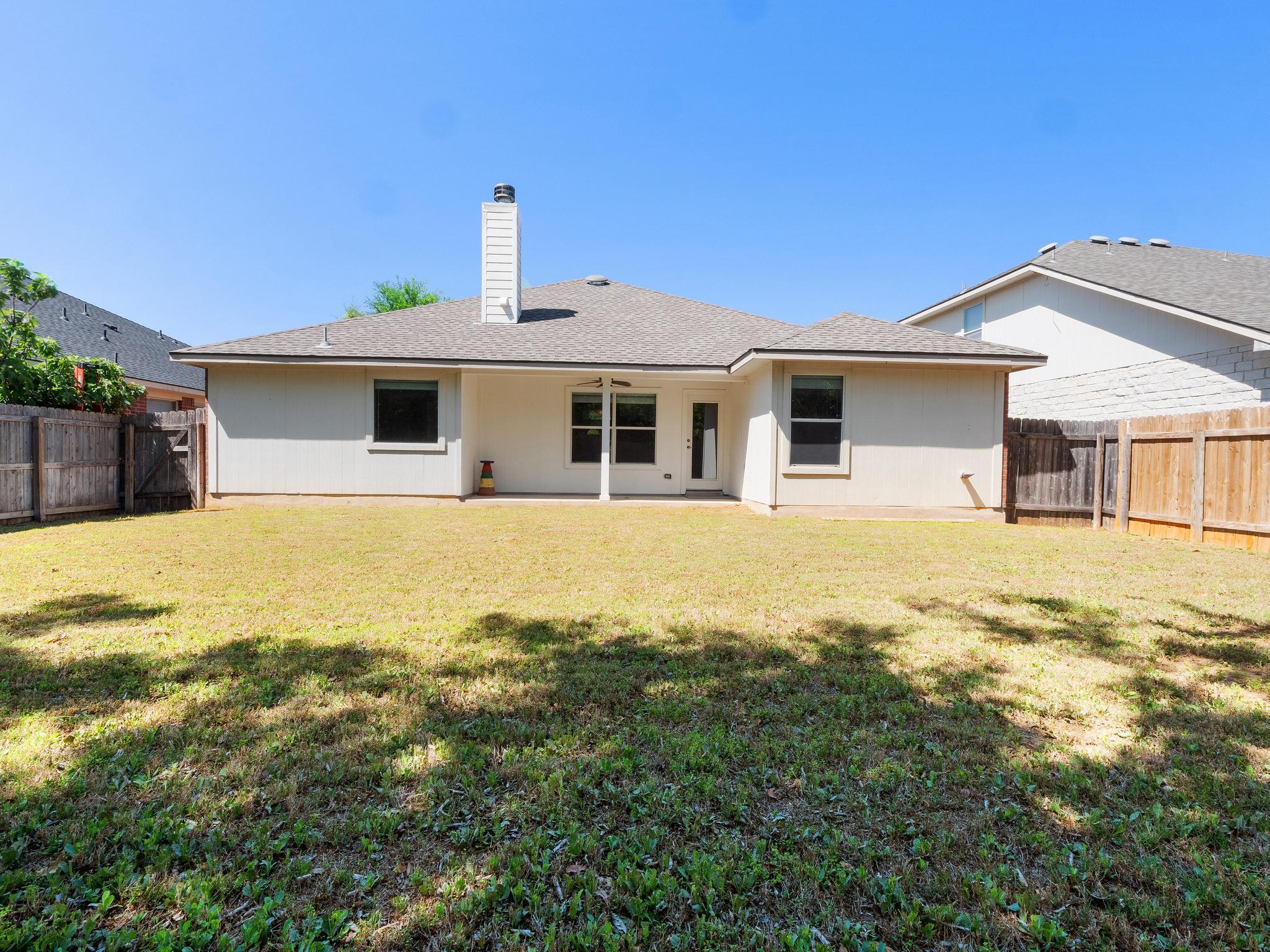 429 Falcon Ln, Leander, TX 78641