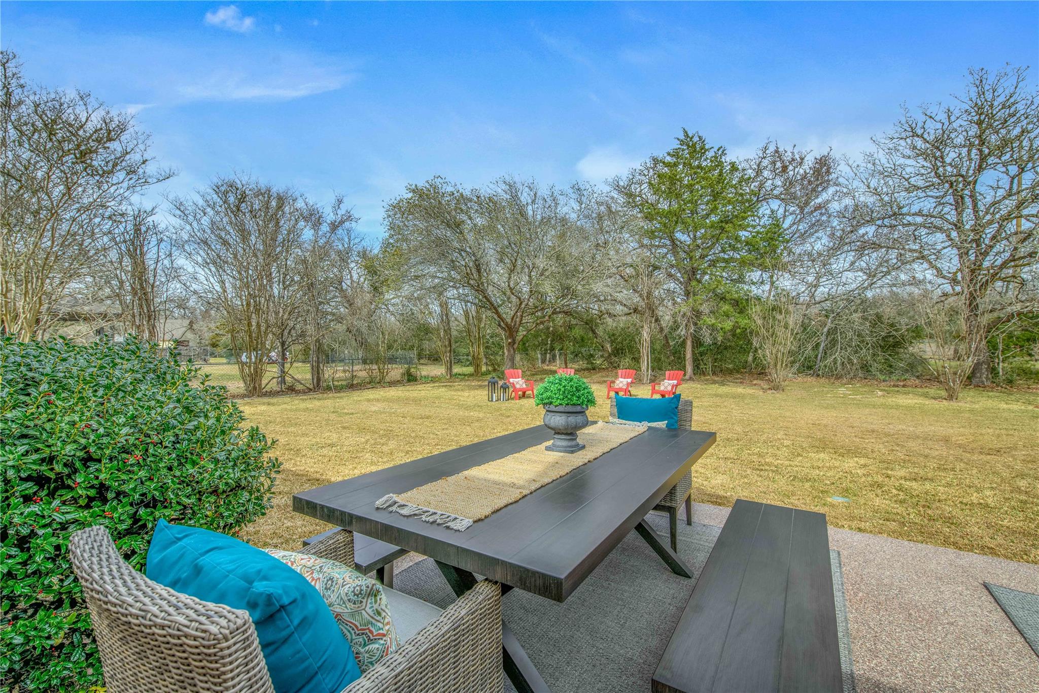 1002 Howe Dr, College Station, TX 77845