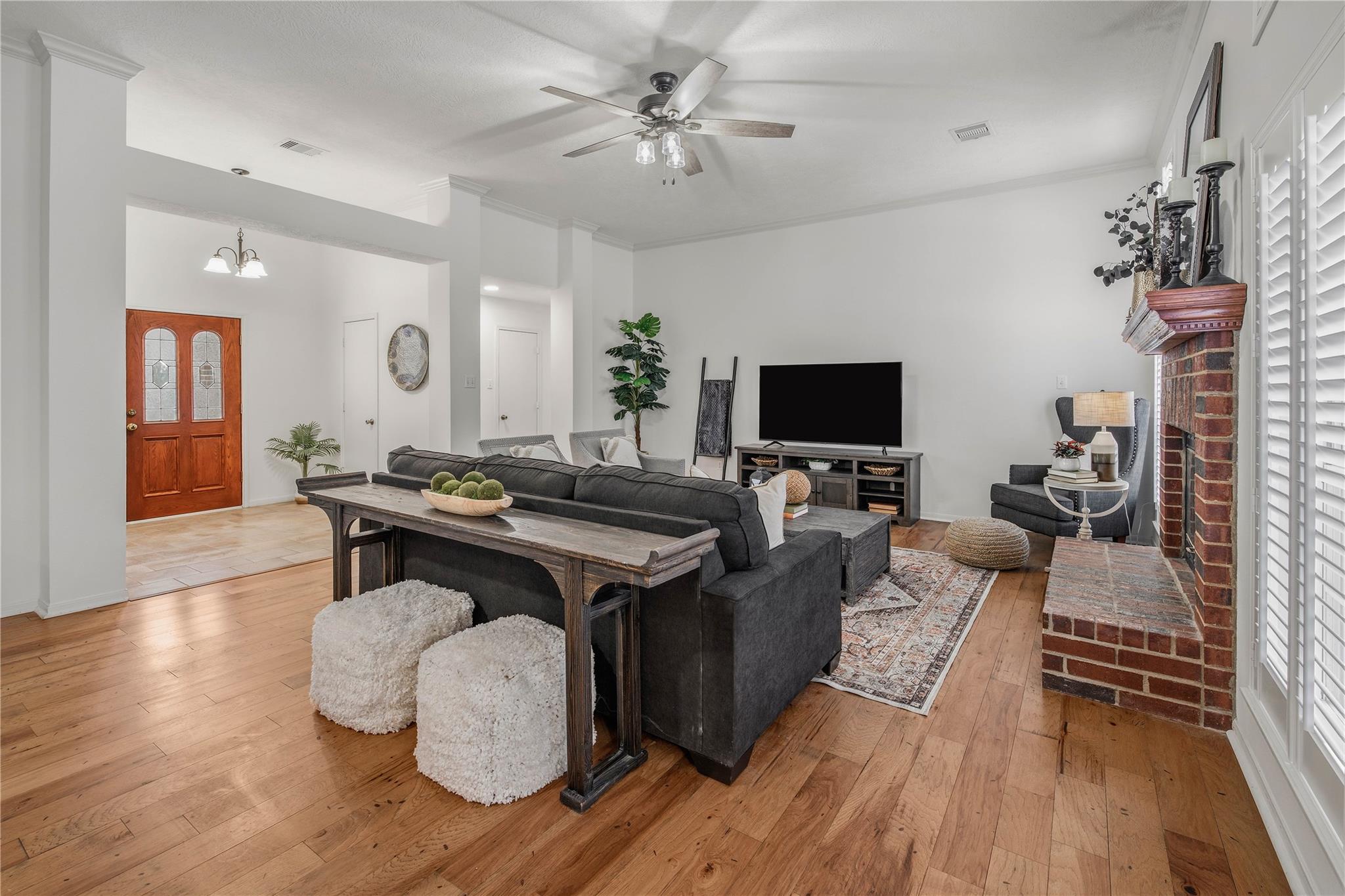 1002 Howe Dr, College Station, TX 77845