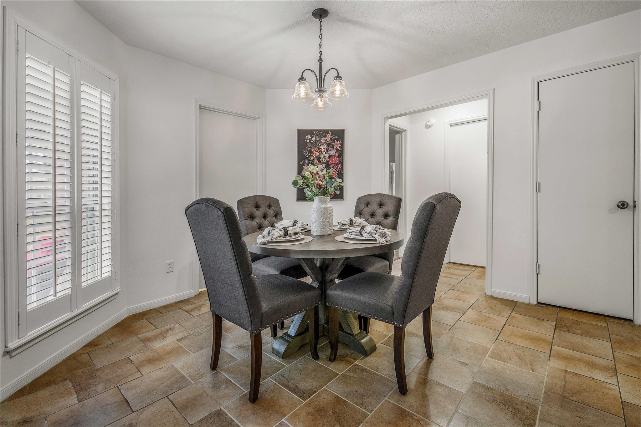 1002 Howe Dr, College Station, TX 77845