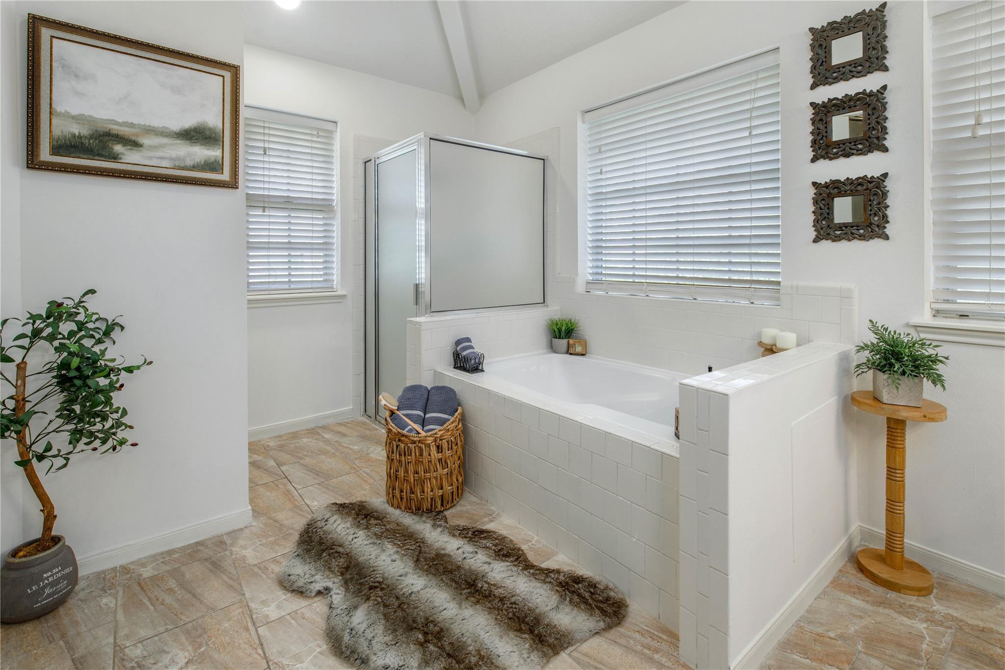 1002 Howe Dr, College Station, TX 77845