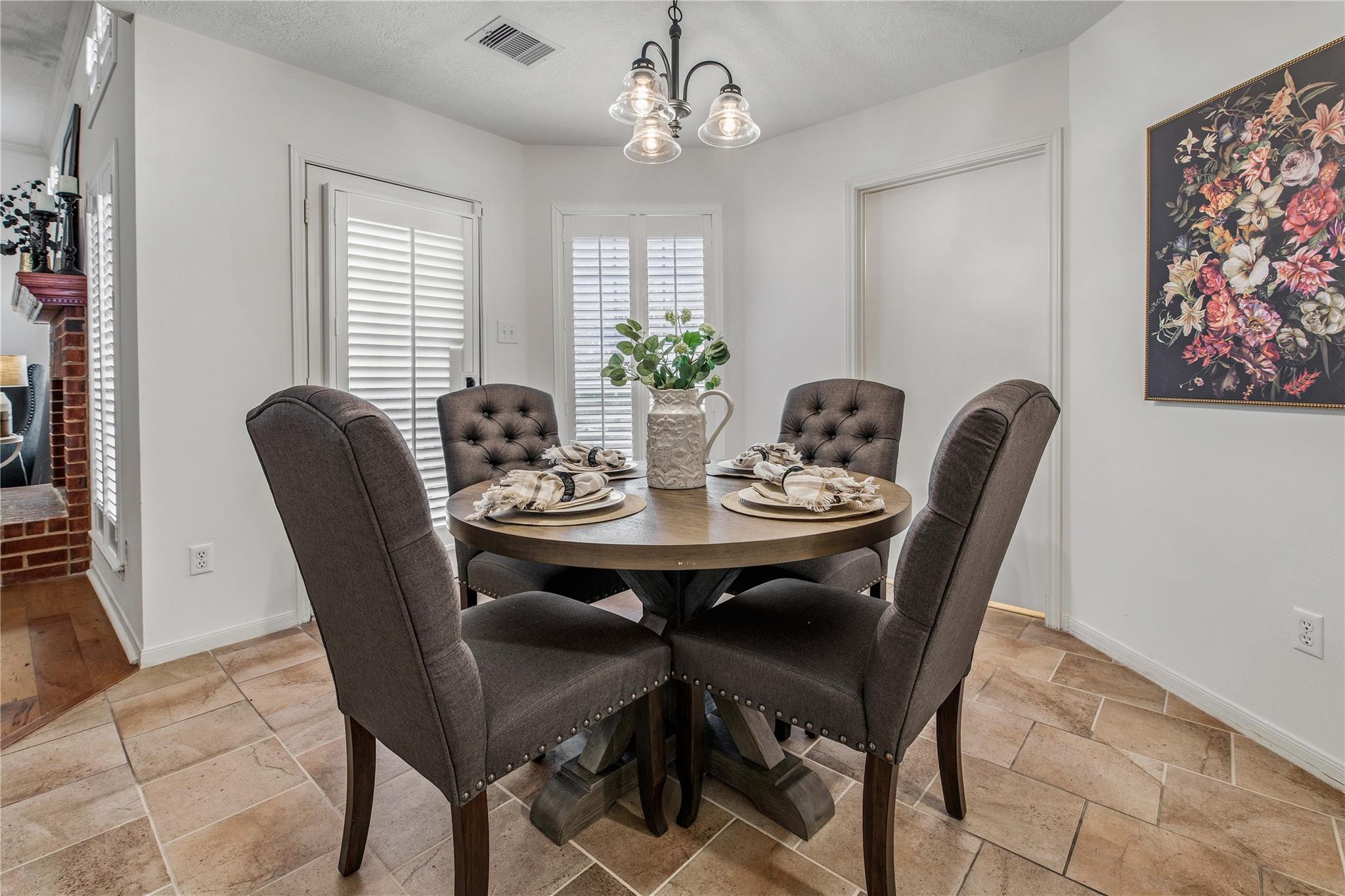 1002 Howe Dr, College Station, TX 77845