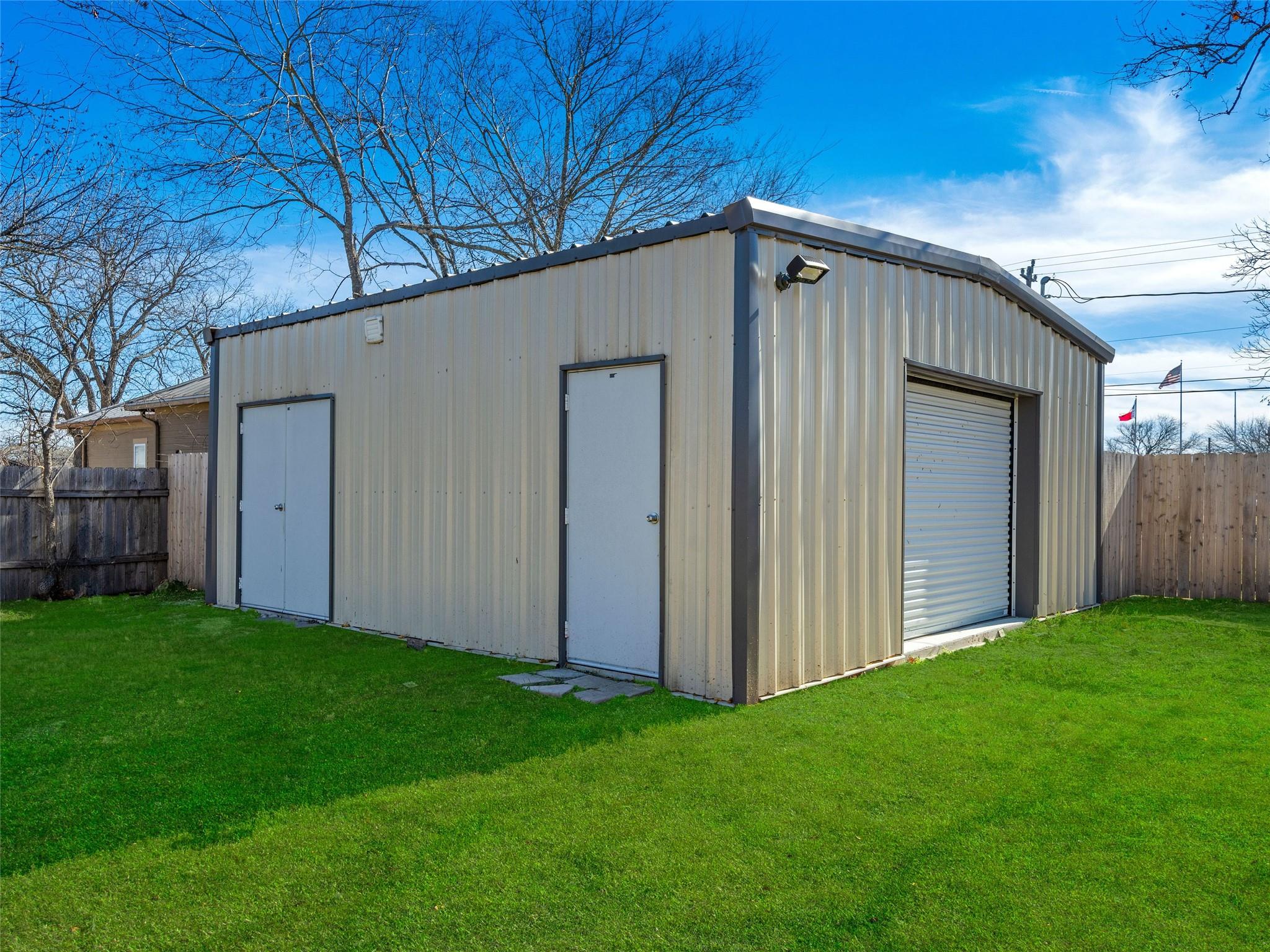 511 Olive St, Fredericksburg, TX 78624