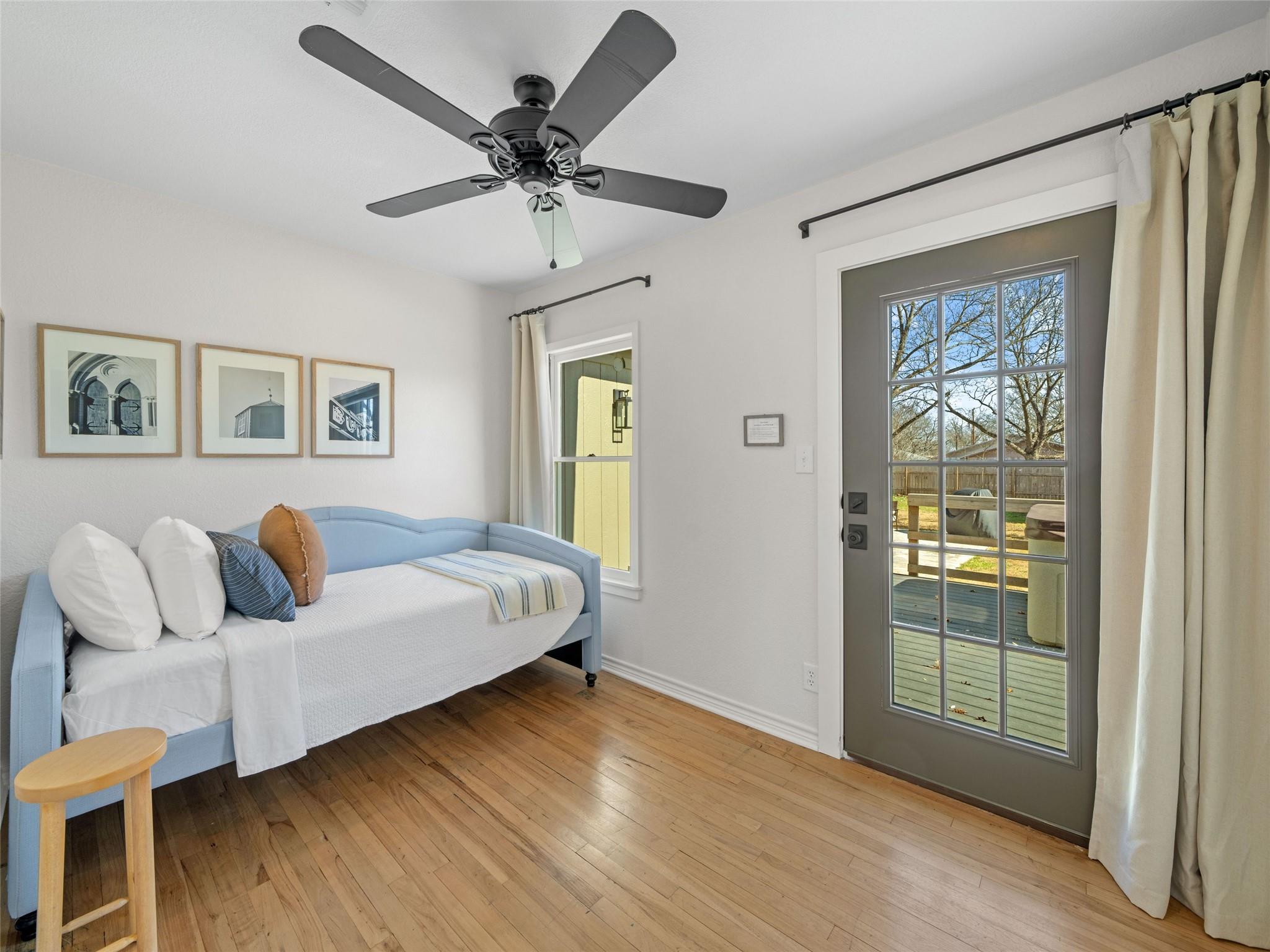 511 Olive St, Fredericksburg, TX 78624