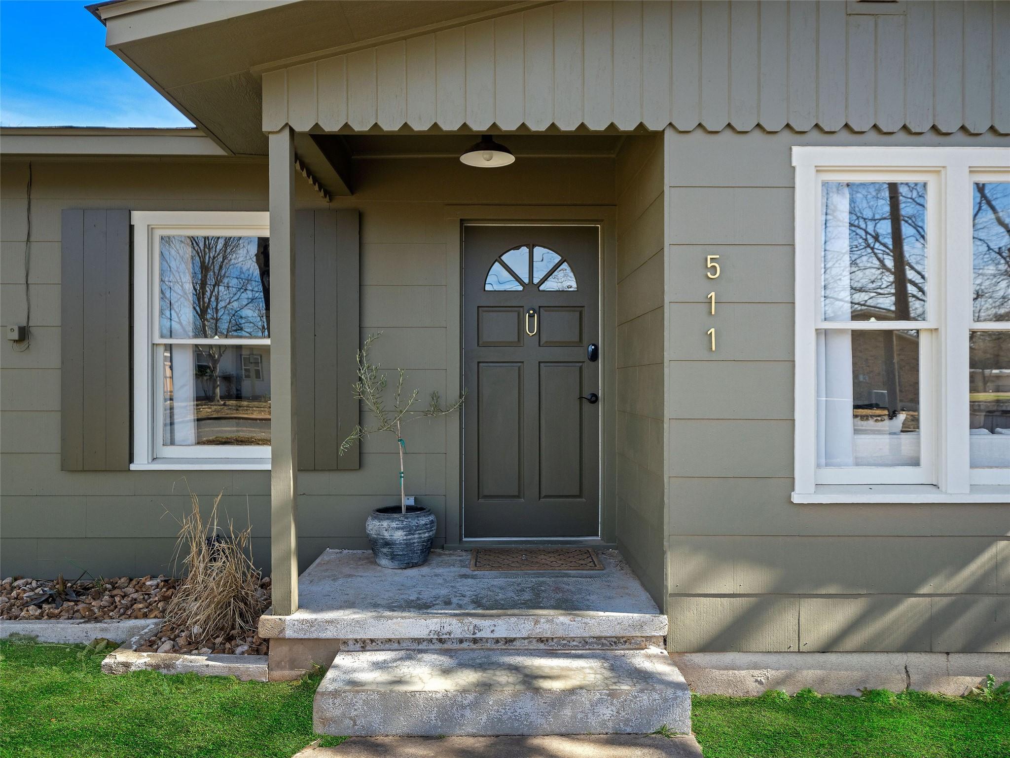 511 Olive St, Fredericksburg, TX 78624