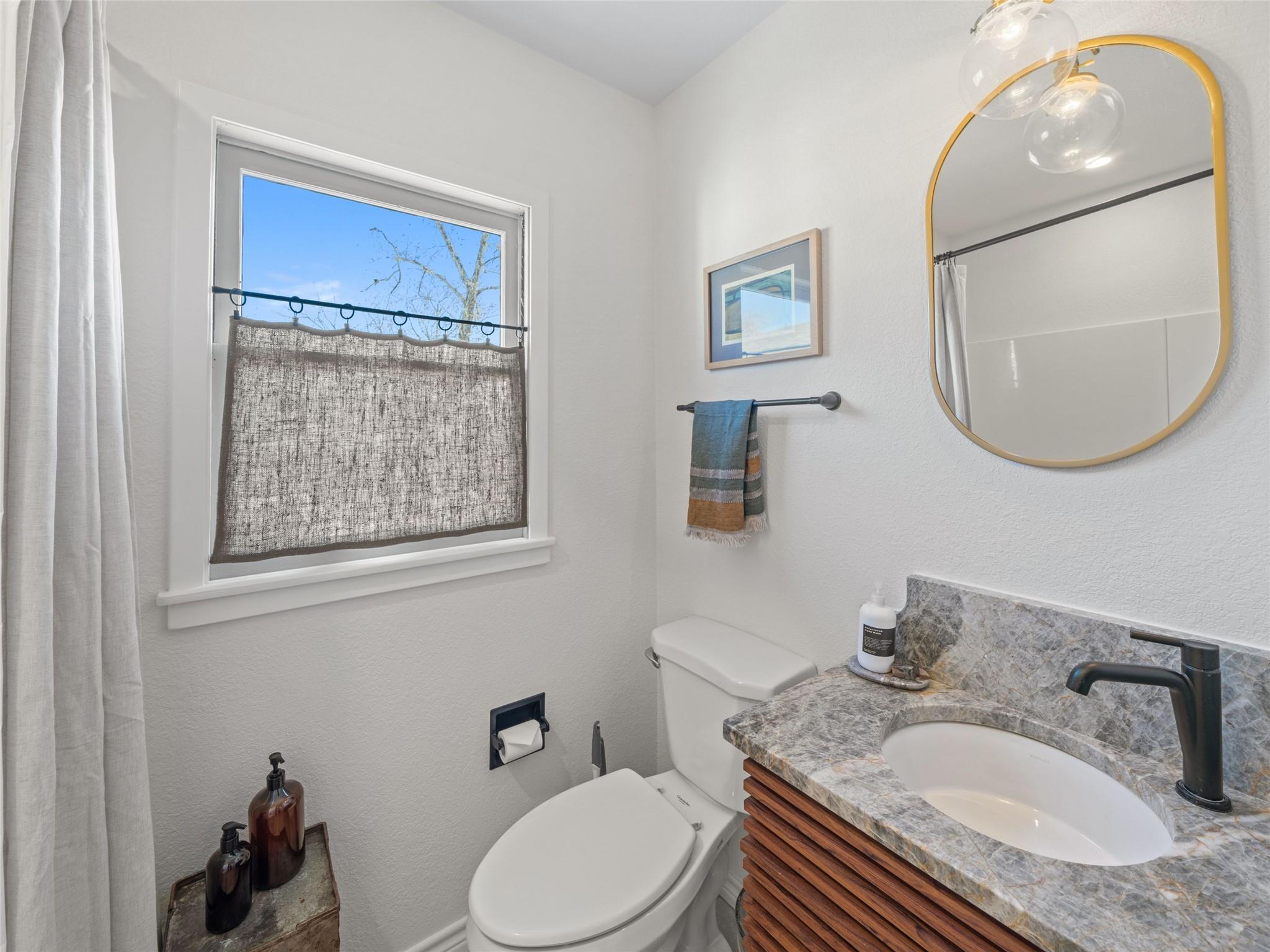 511 Olive St, Fredericksburg, TX 78624