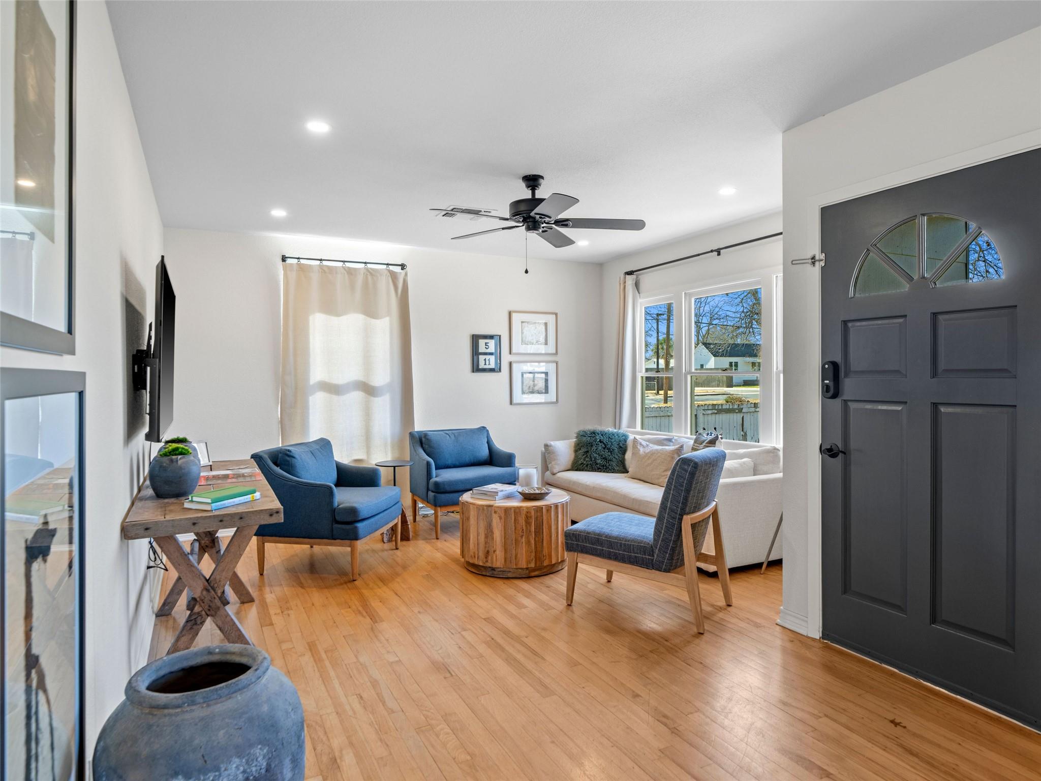 511 Olive St, Fredericksburg, TX 78624