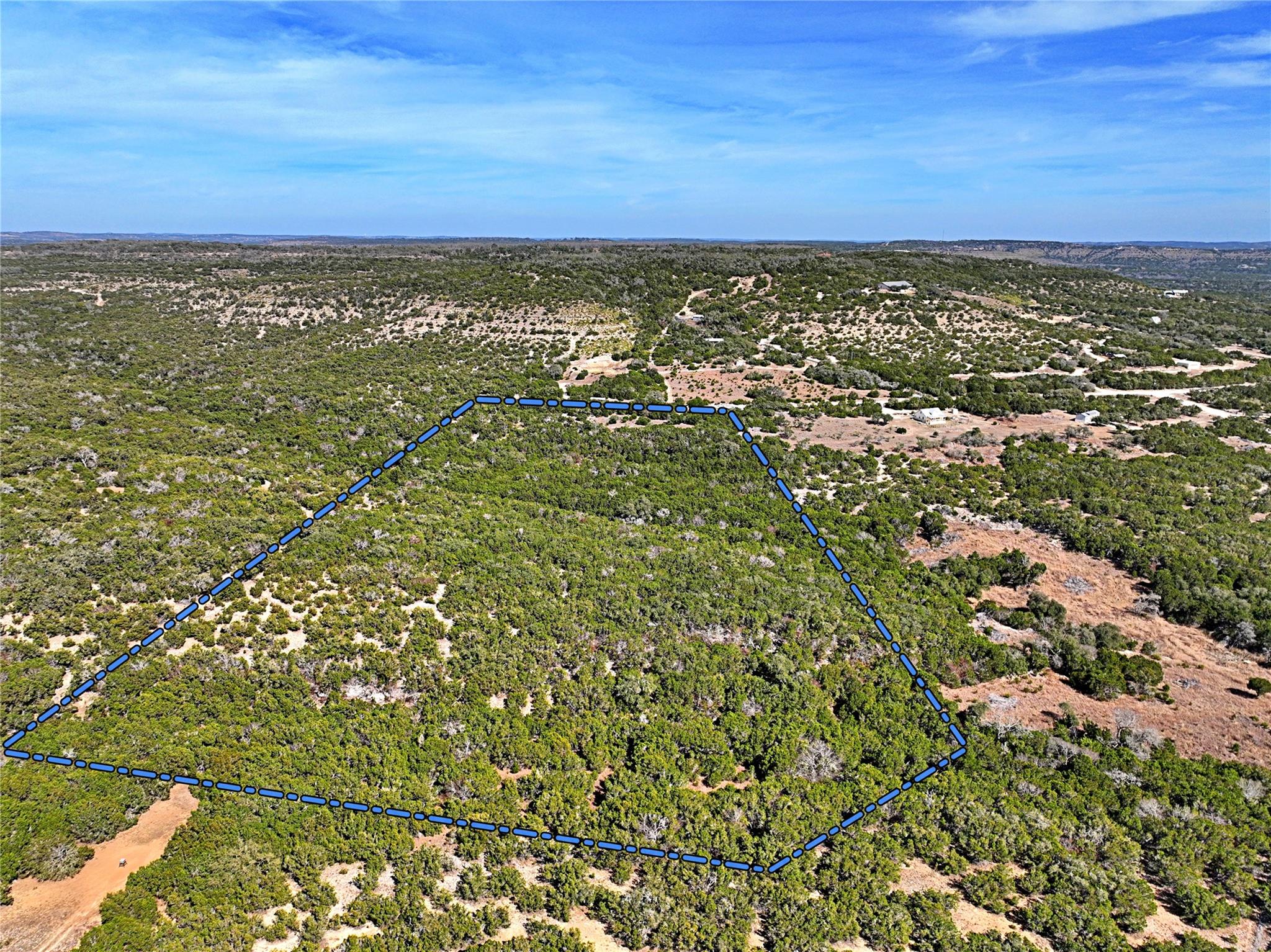 2102 Montell Rd, Wimberley, TX 78676