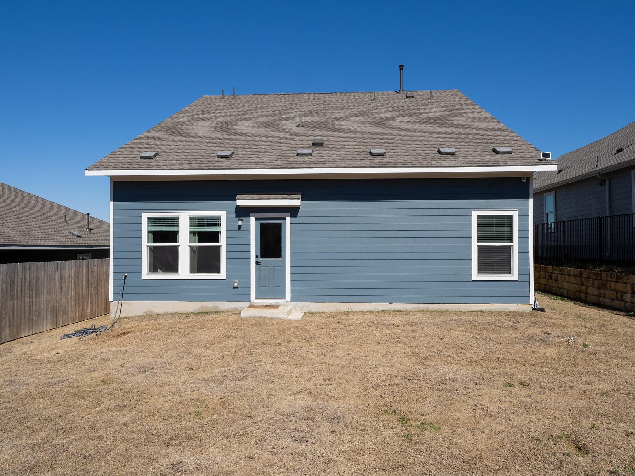 15601 Poppy Petal Dr, Del Valle, TX 78617