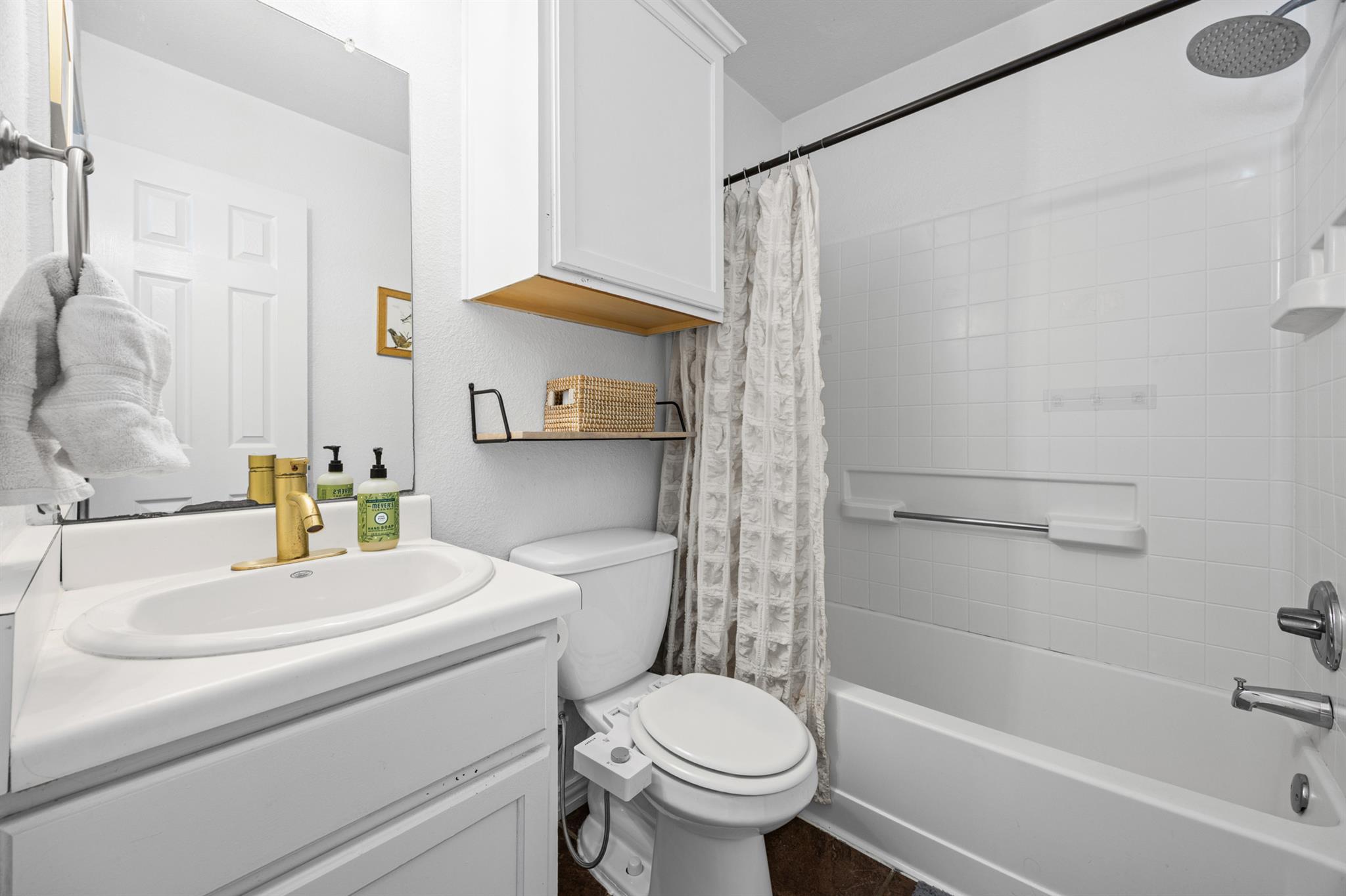 6809 Sabrina Dr, Austin, TX 78747