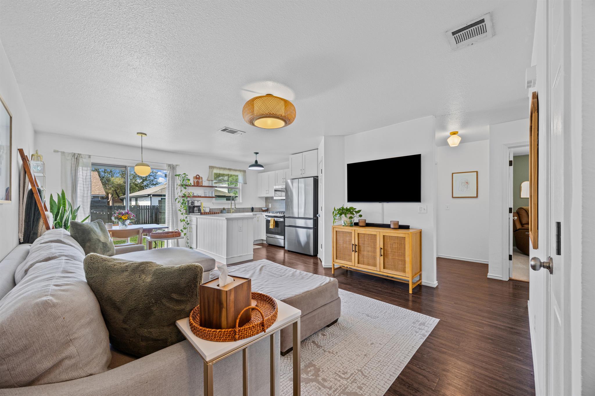 6809 Sabrina Dr, Austin, TX 78747