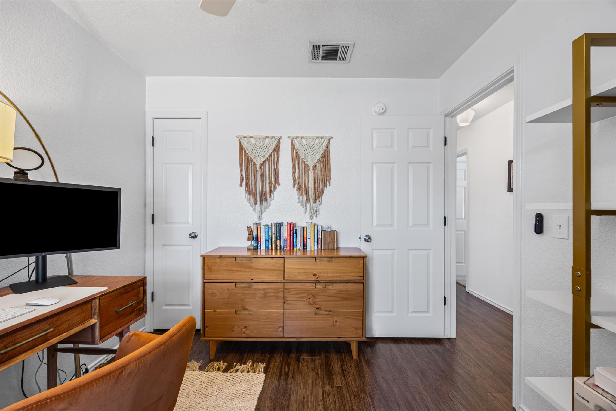 6809 Sabrina Dr, Austin, TX 78747