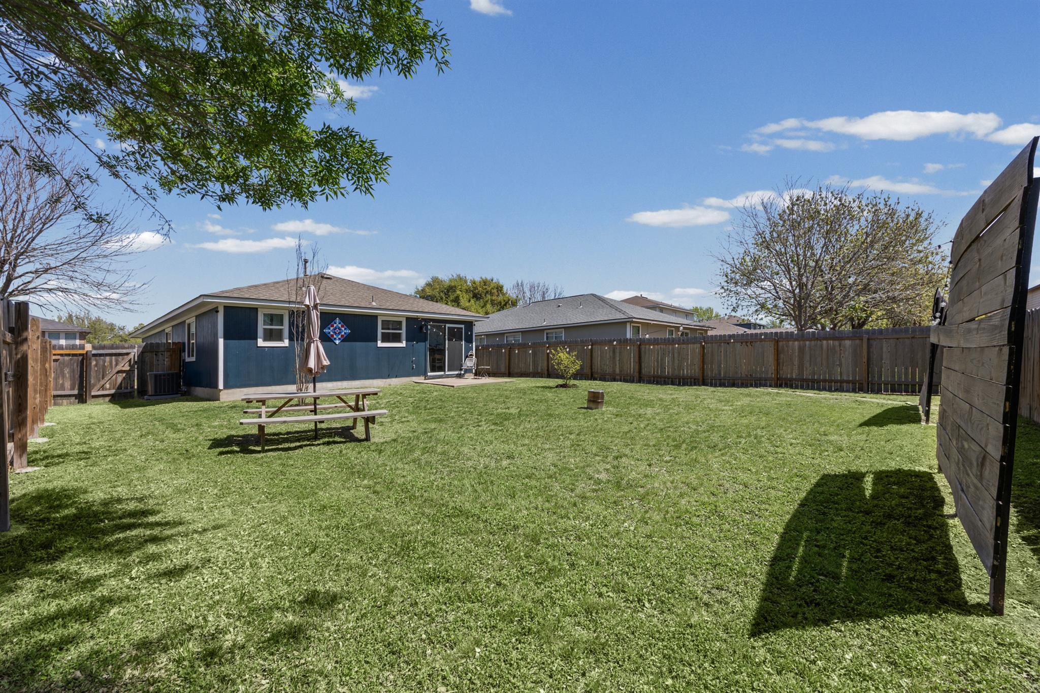 6809 Sabrina Dr, Austin, TX 78747