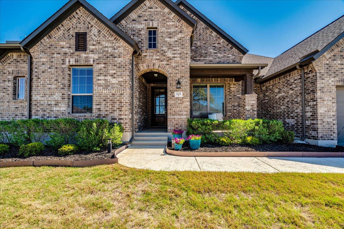 101 Lake Spring Cir, Georgetown, TX 78633