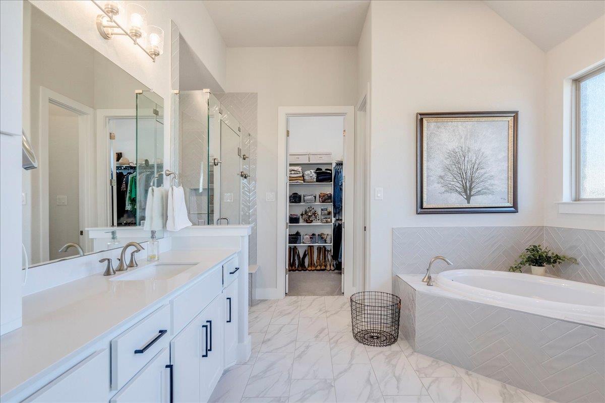 101 Lake Spring Cir, Georgetown, TX 78633