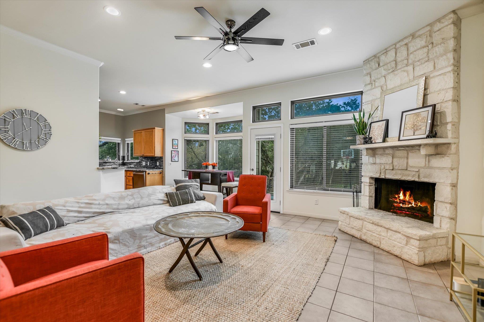 12 Springwood Cir, Wimberley, TX 78676