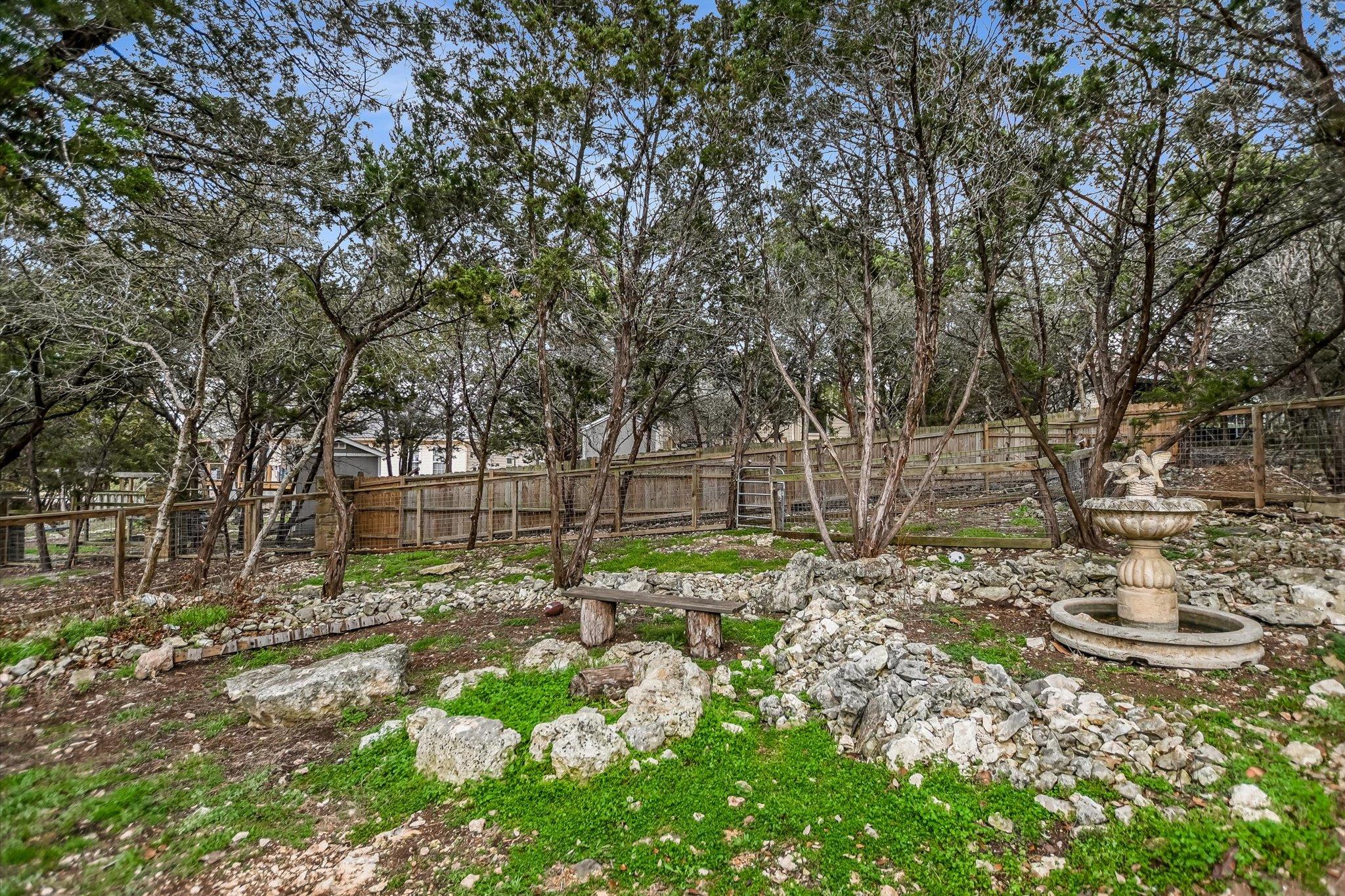 12 Springwood Cir, Wimberley, TX 78676