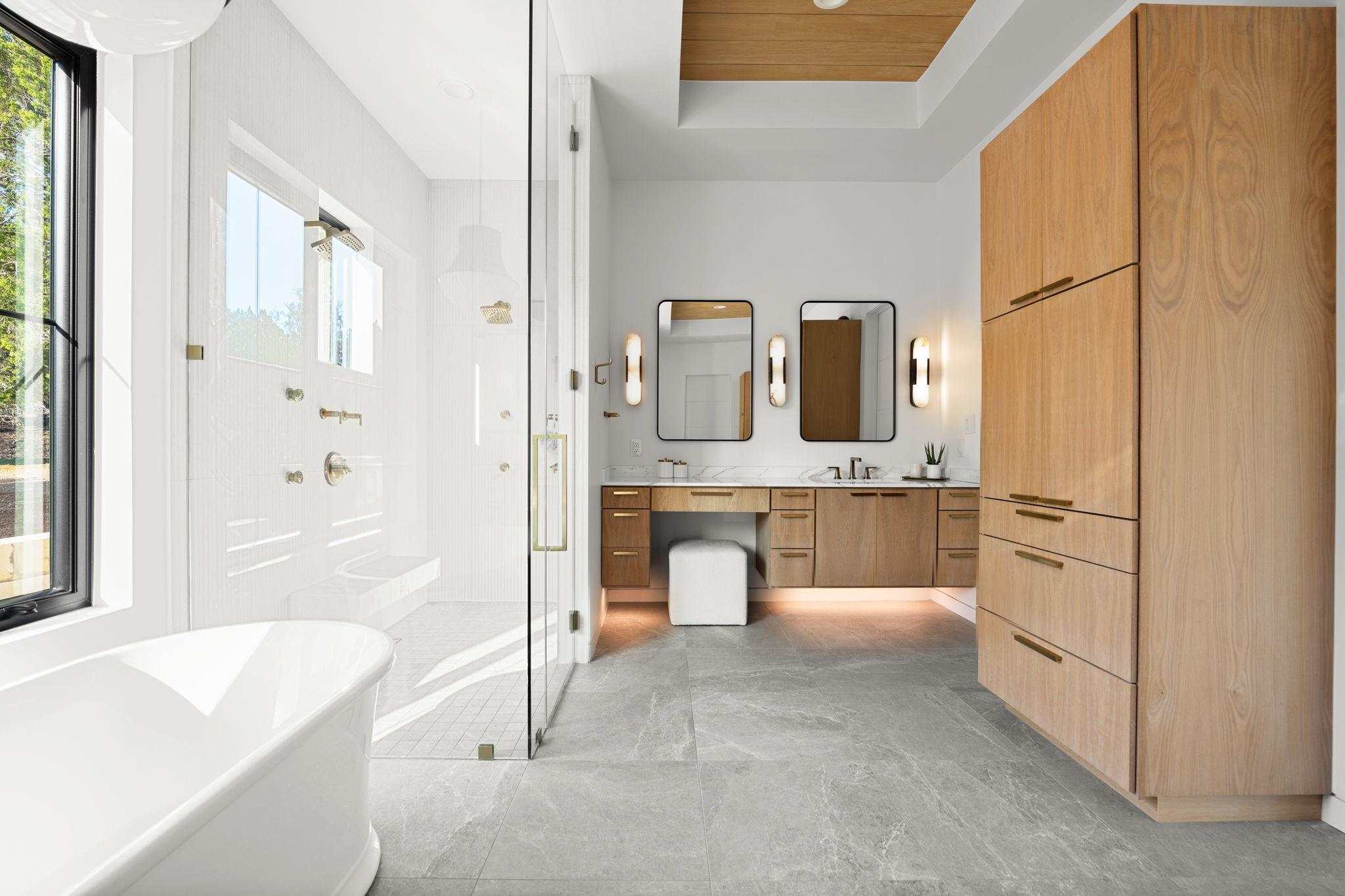 21001 Bertram Ln, Spicewood, TX 78669