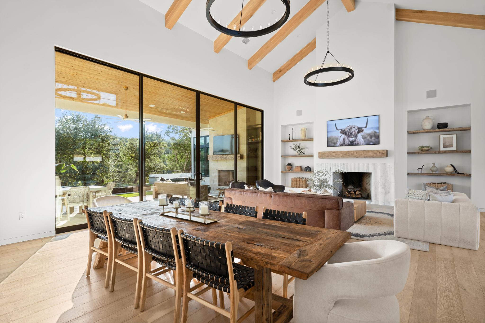 21001 Bertram Ln, Spicewood, TX 78669