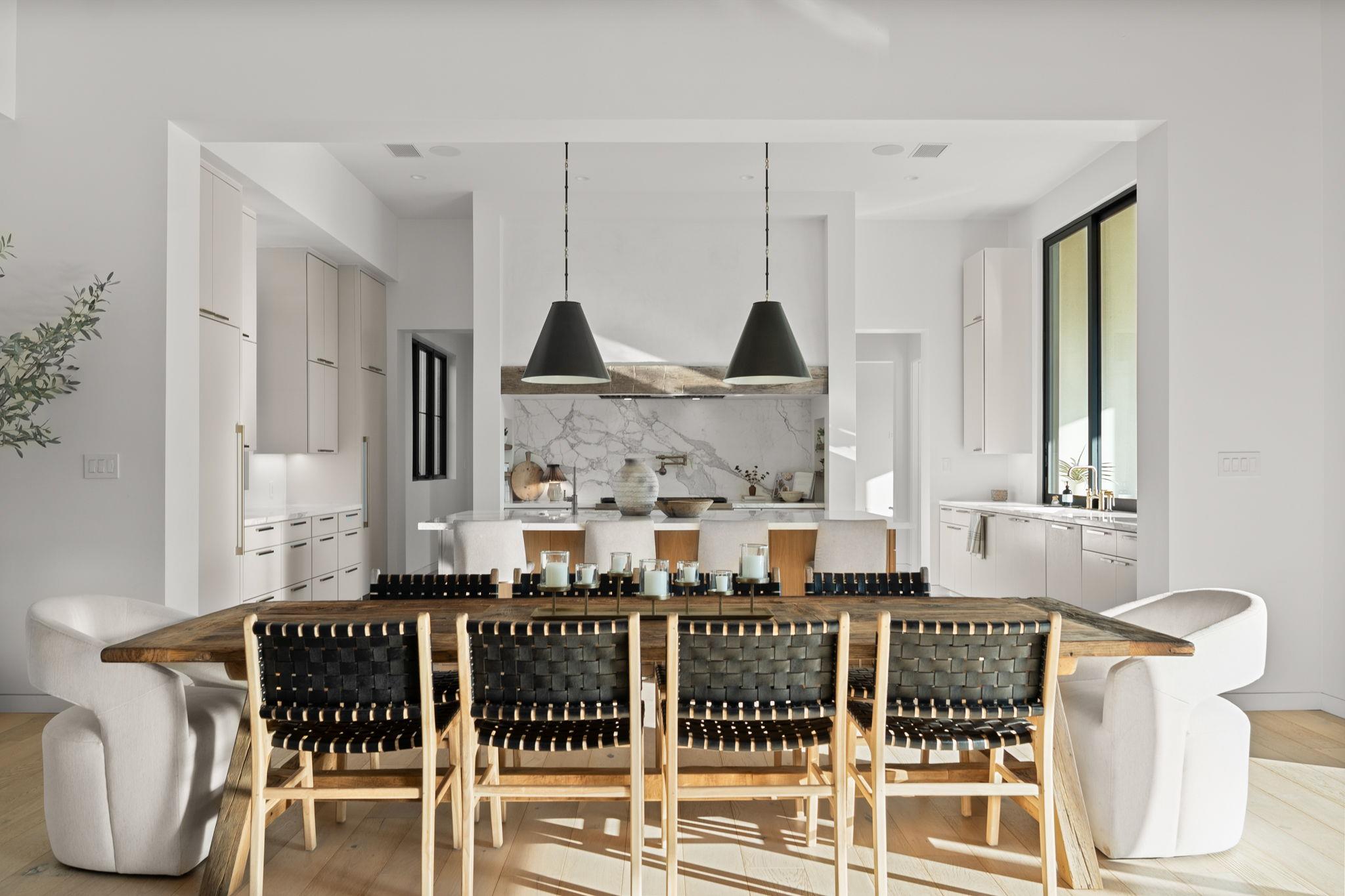 21001 Bertram Ln, Spicewood, TX 78669