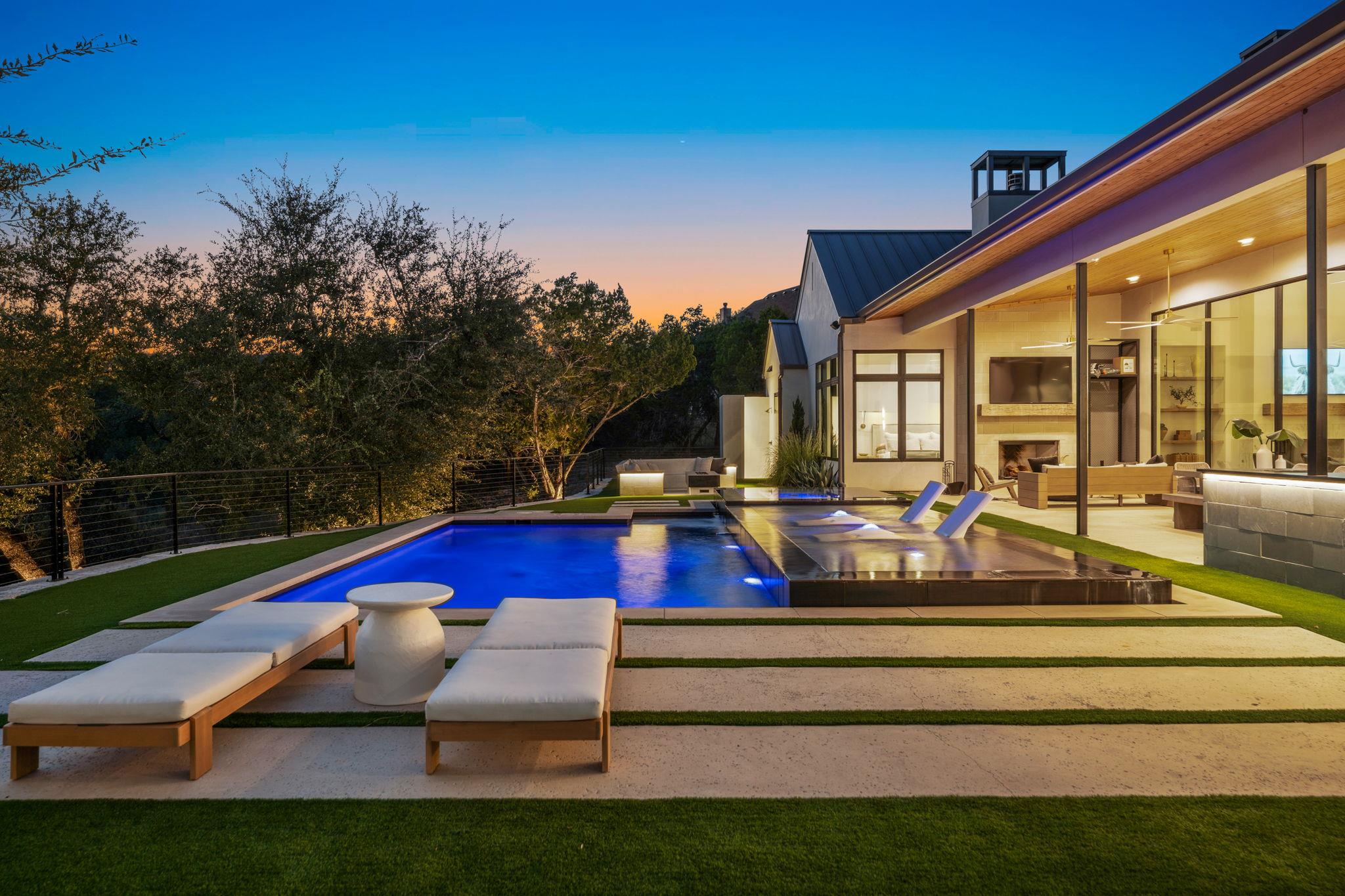 21001 Bertram Ln, Spicewood, TX 78669