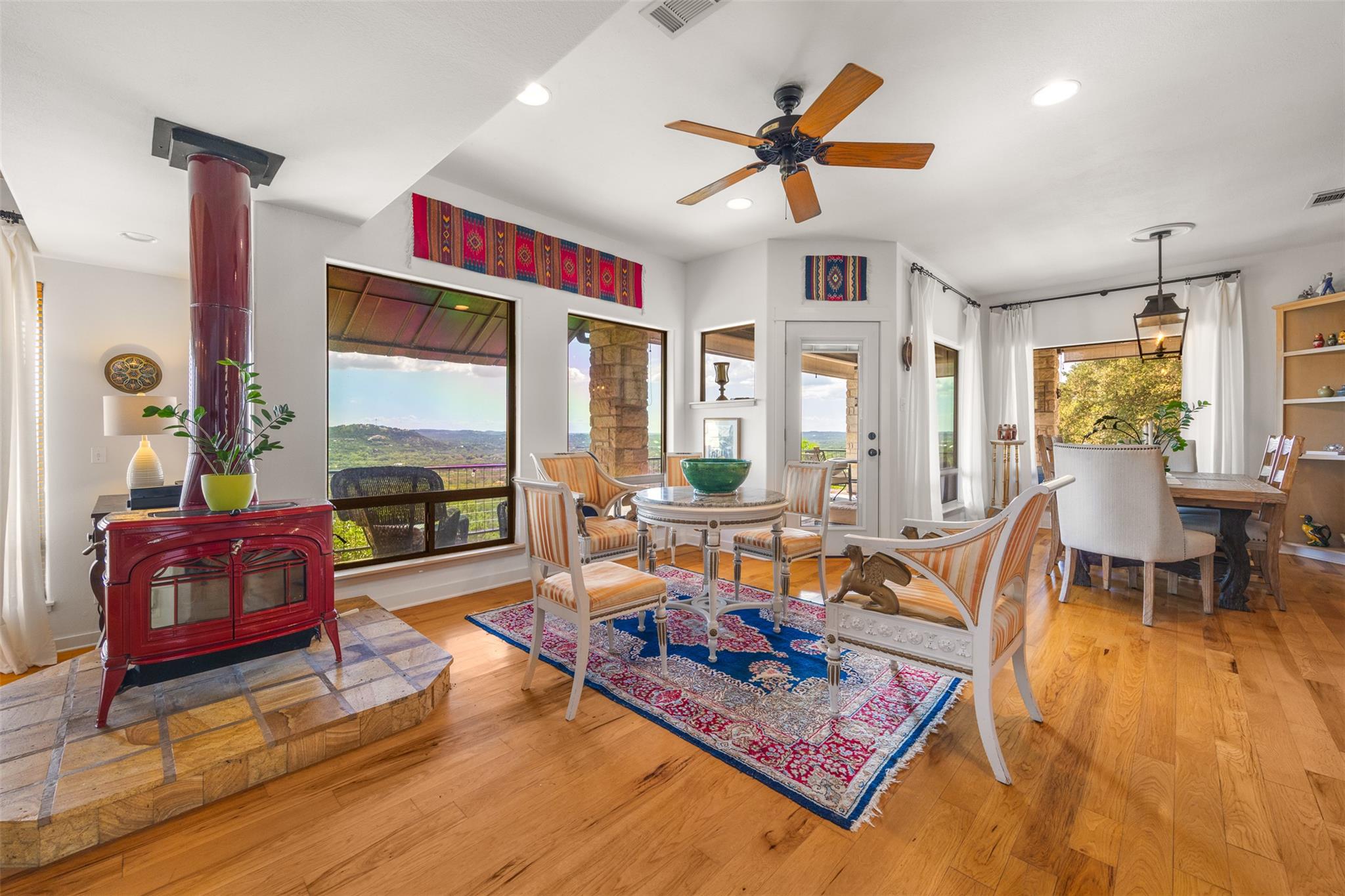 640 Casey Ln, Wimberley, TX 78676