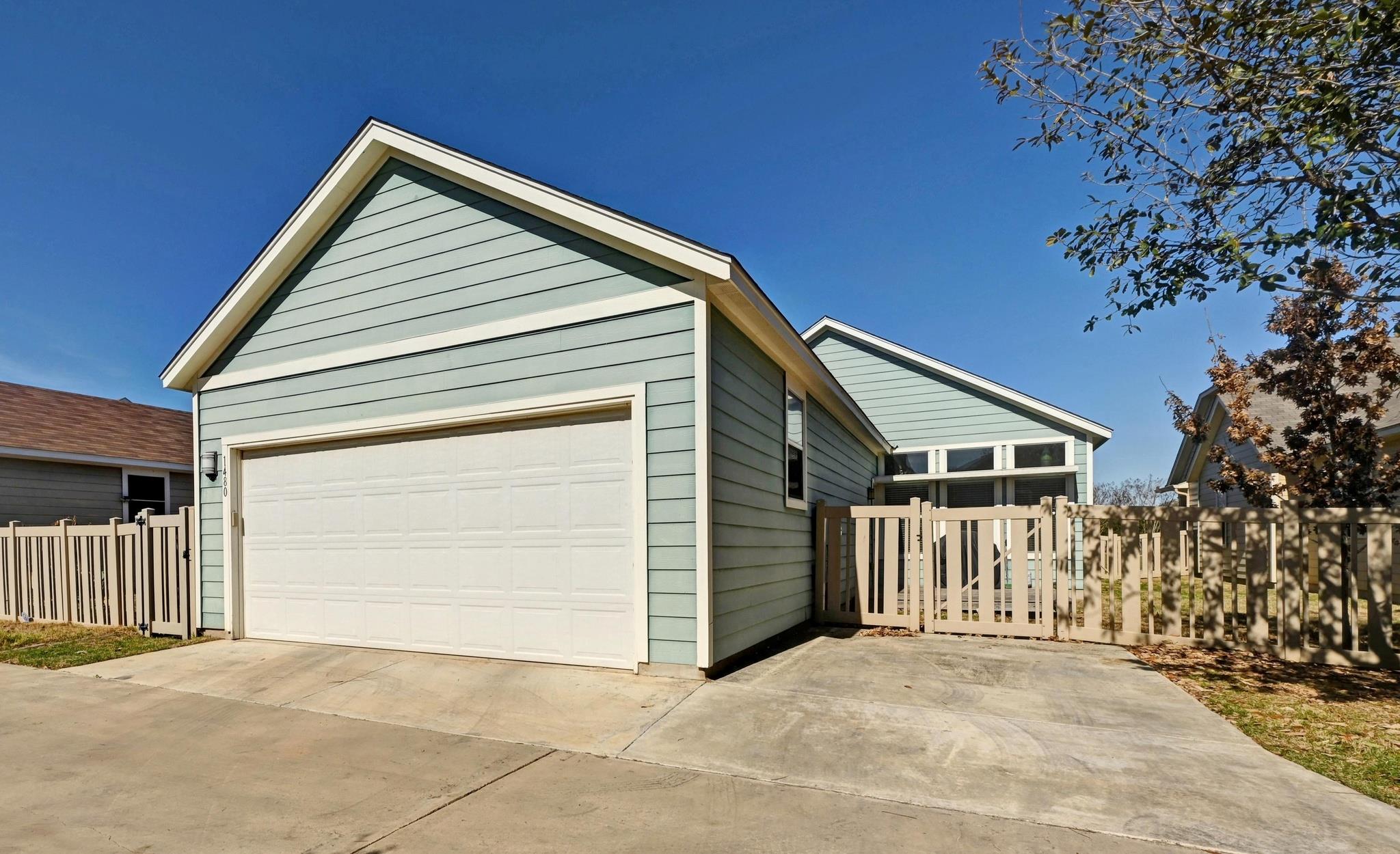 1480 Sanders, Kyle, TX 78640