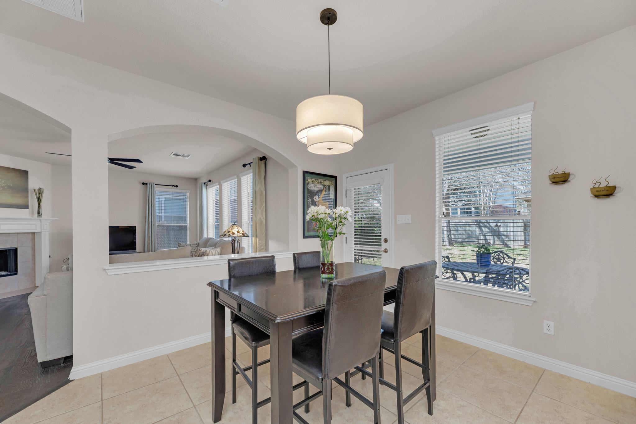 3734 Gentle Winds Ln, Round Rock, TX 78681