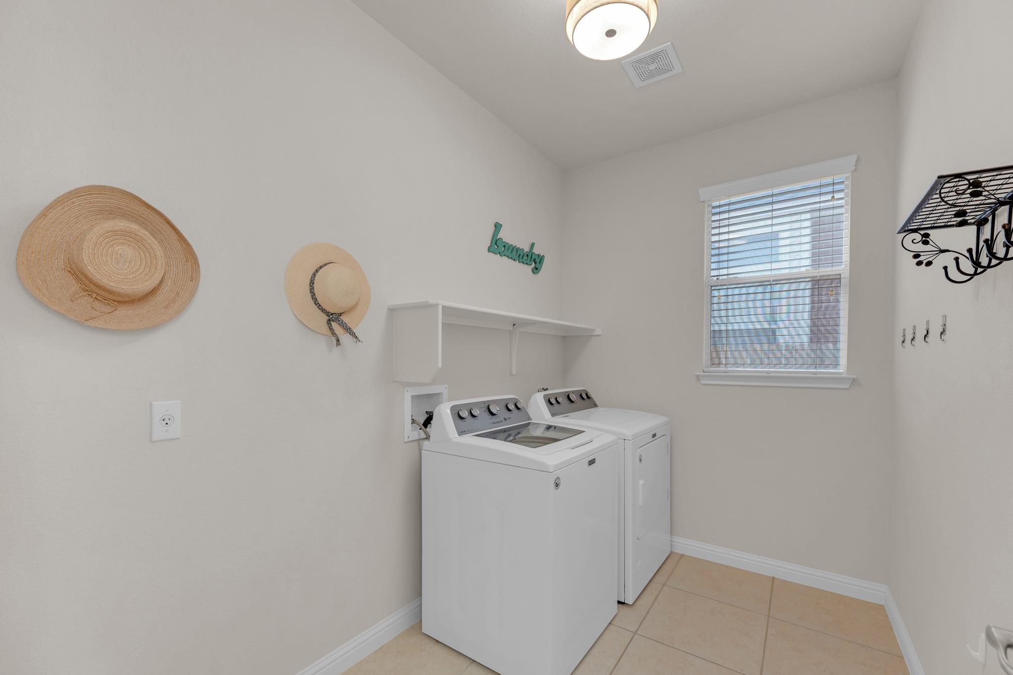 3734 Gentle Winds Ln, Round Rock, TX 78681