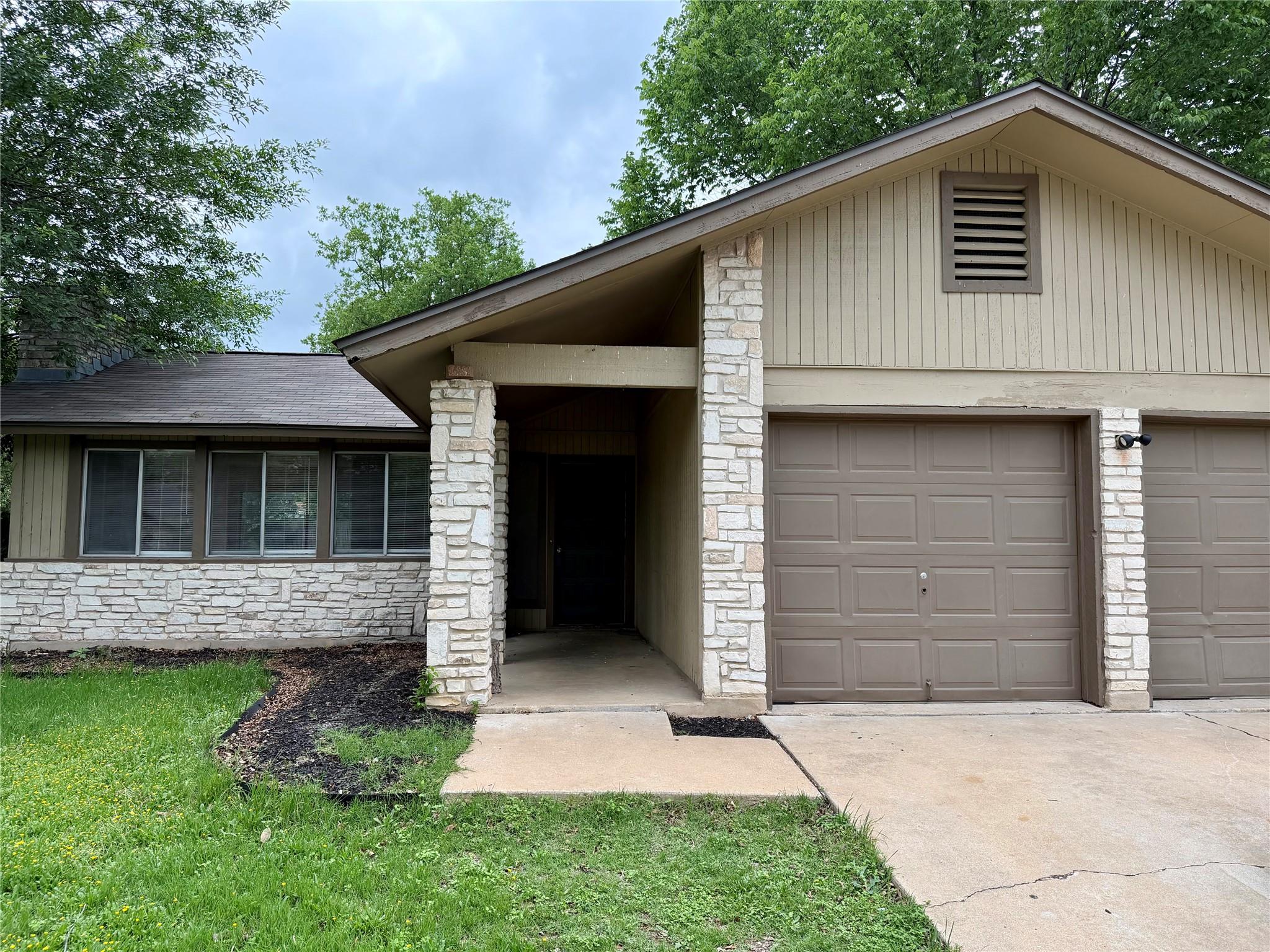 610 Chisholm Valley Dr, Round Rock, TX 78681