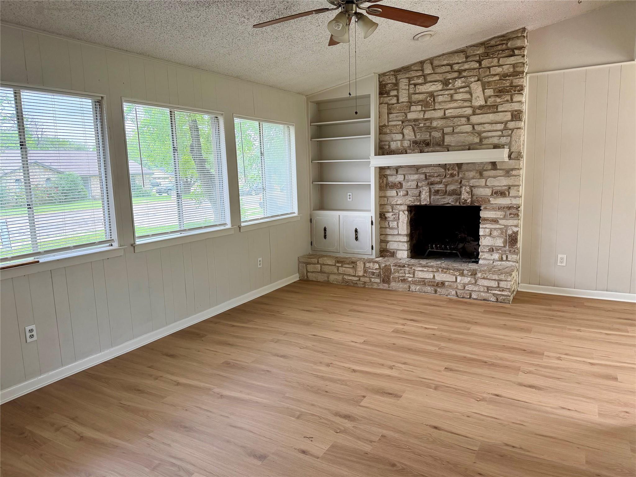 610 Chisholm Valley Dr, Round Rock, TX 78681