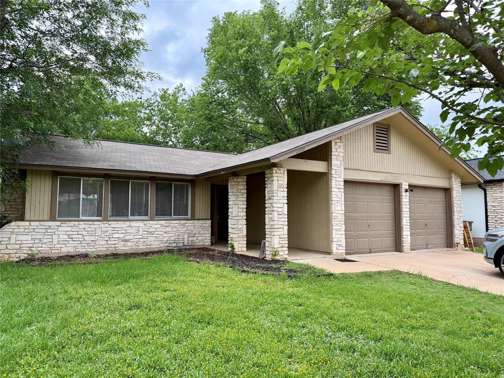 610 Chisholm Valley Dr, Round Rock, TX 78681