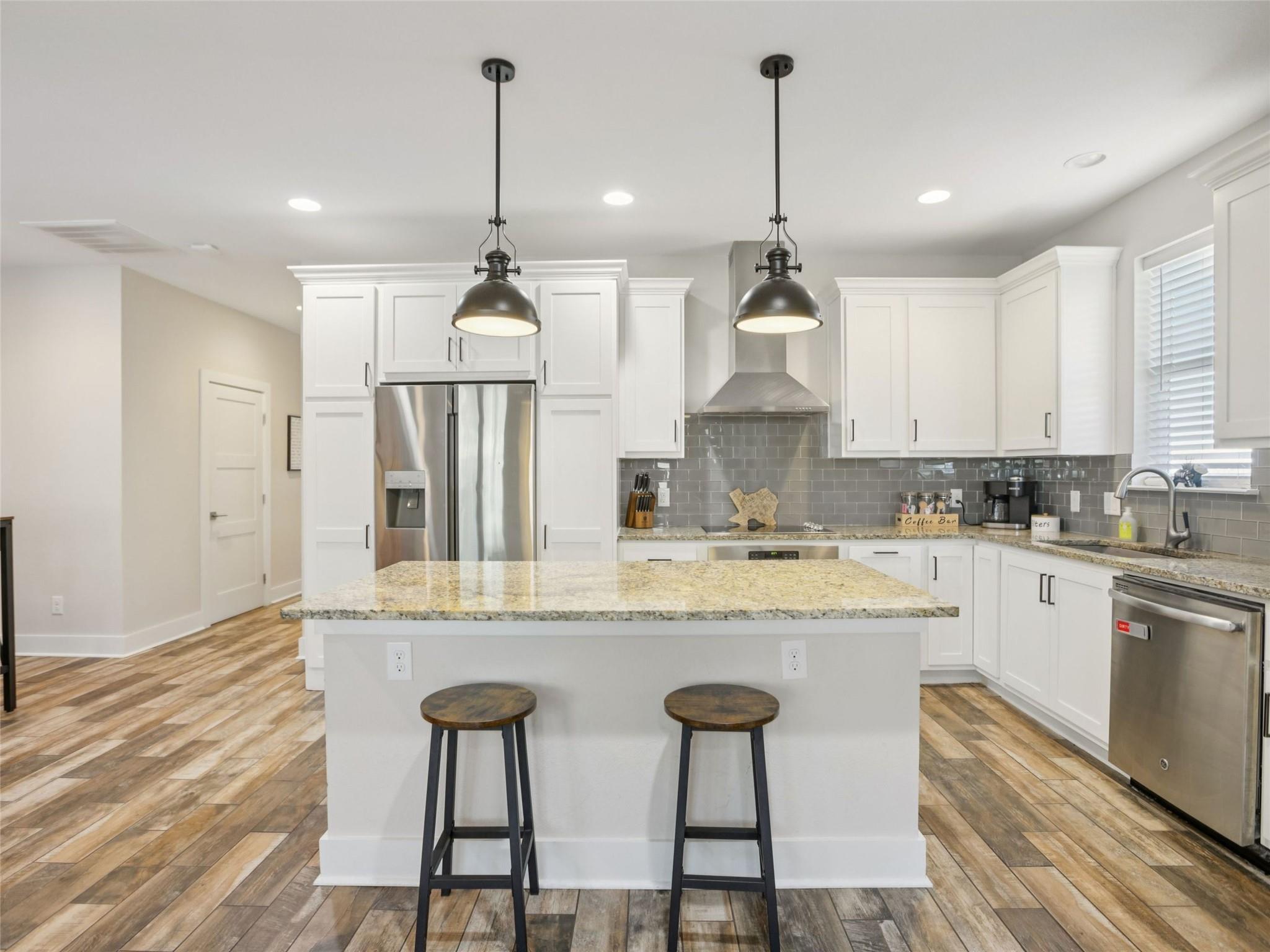 1206 Deloney St # B, Austin, TX 78721