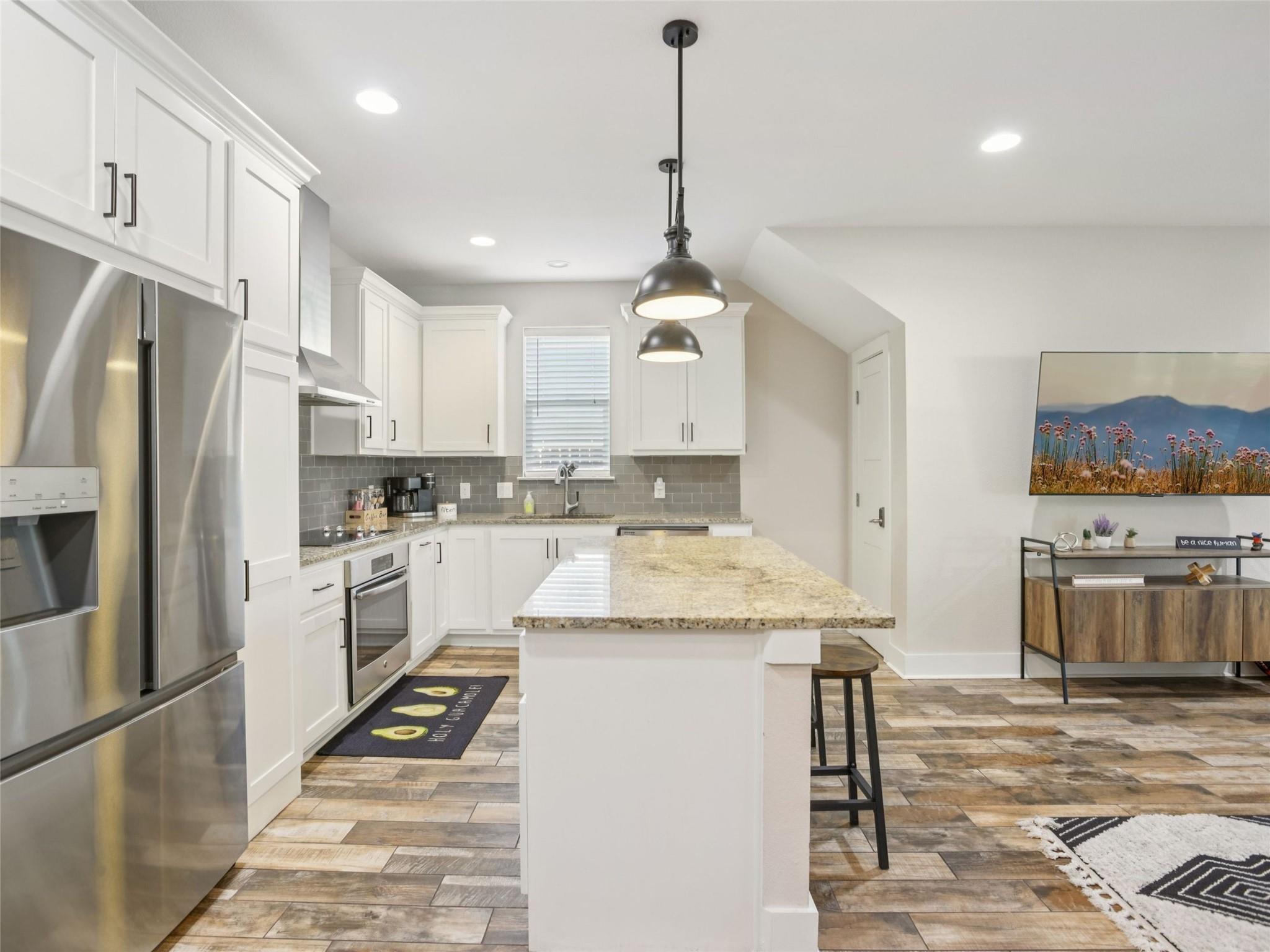 1206 Deloney St # B, Austin, TX 78721