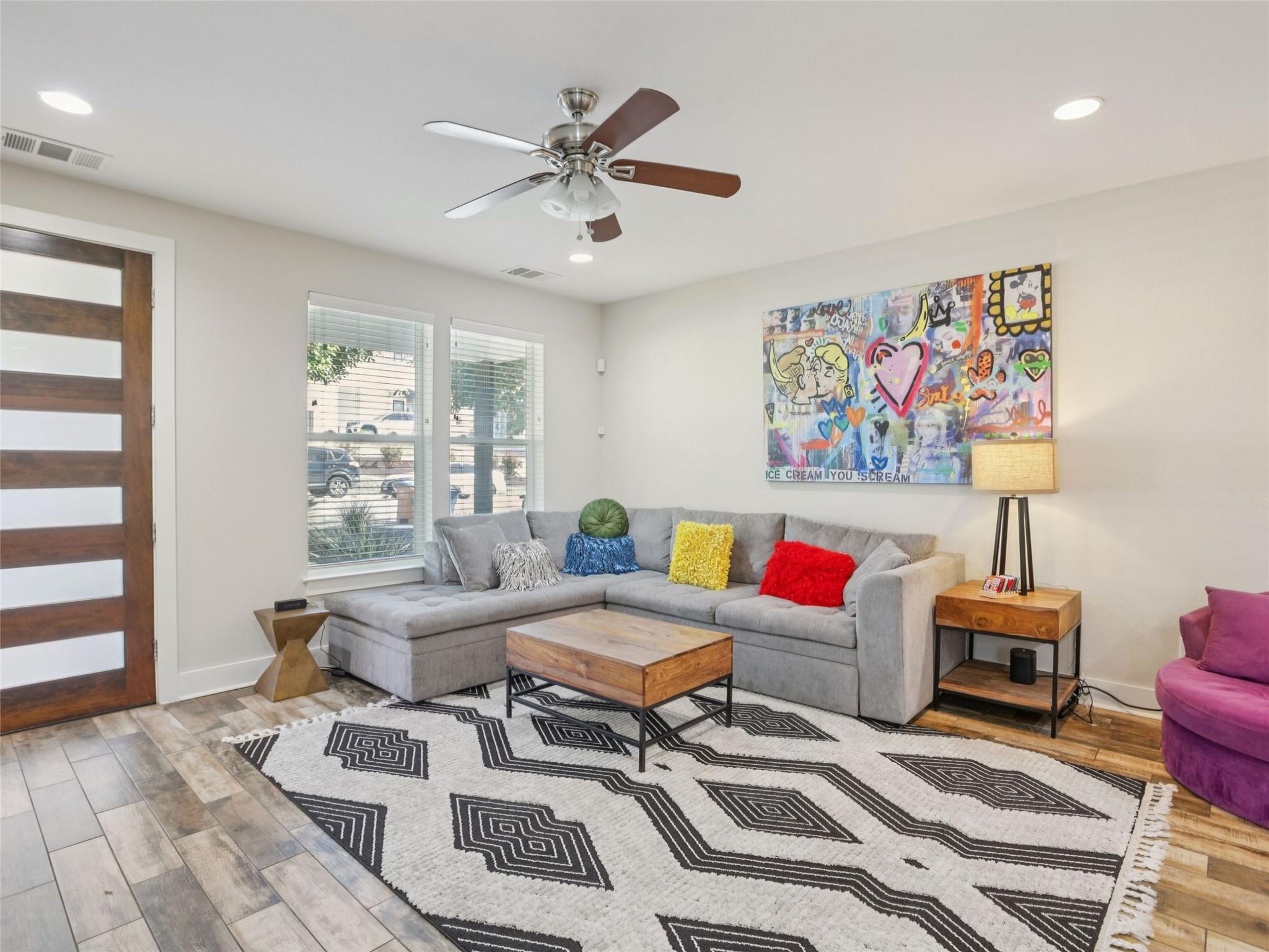 1206 Deloney St # B, Austin, TX 78721