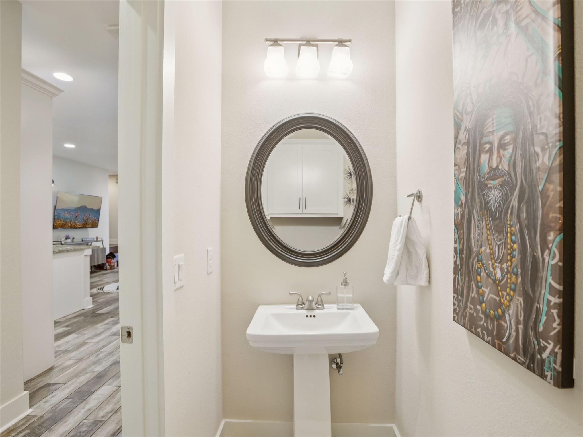 1206 Deloney St # B, Austin, TX 78721