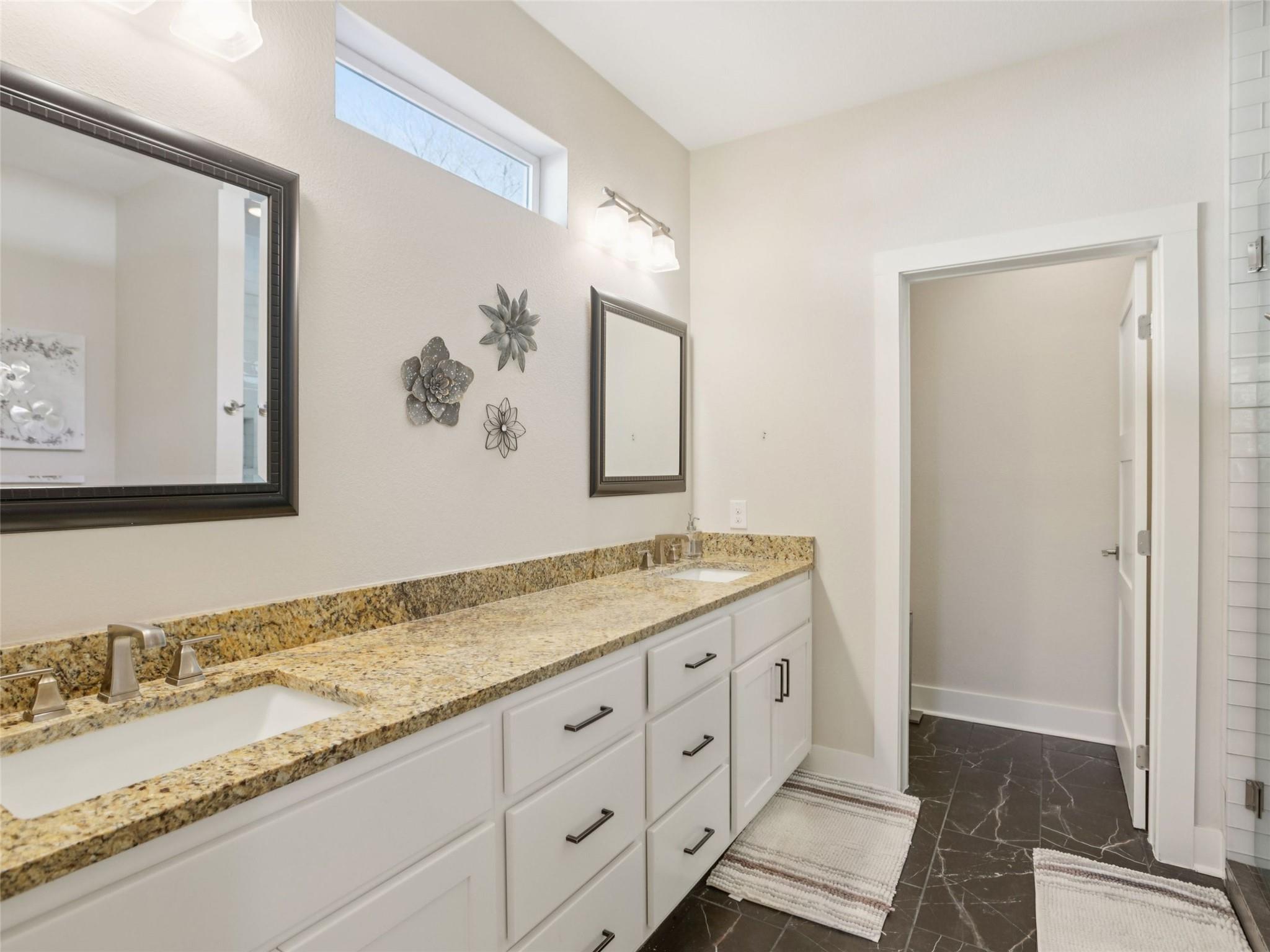 1206 Deloney St # B, Austin, TX 78721