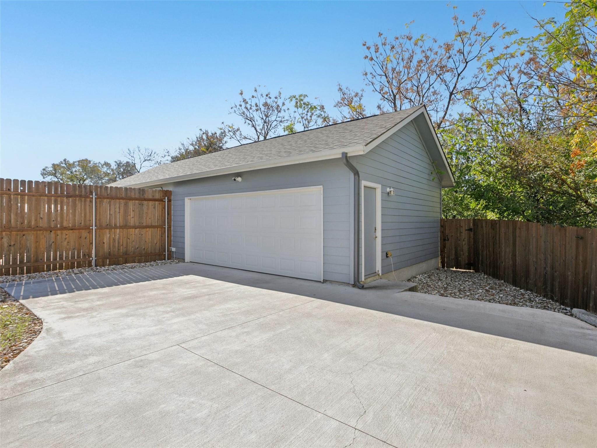 1206 Deloney St # B, Austin, TX 78721