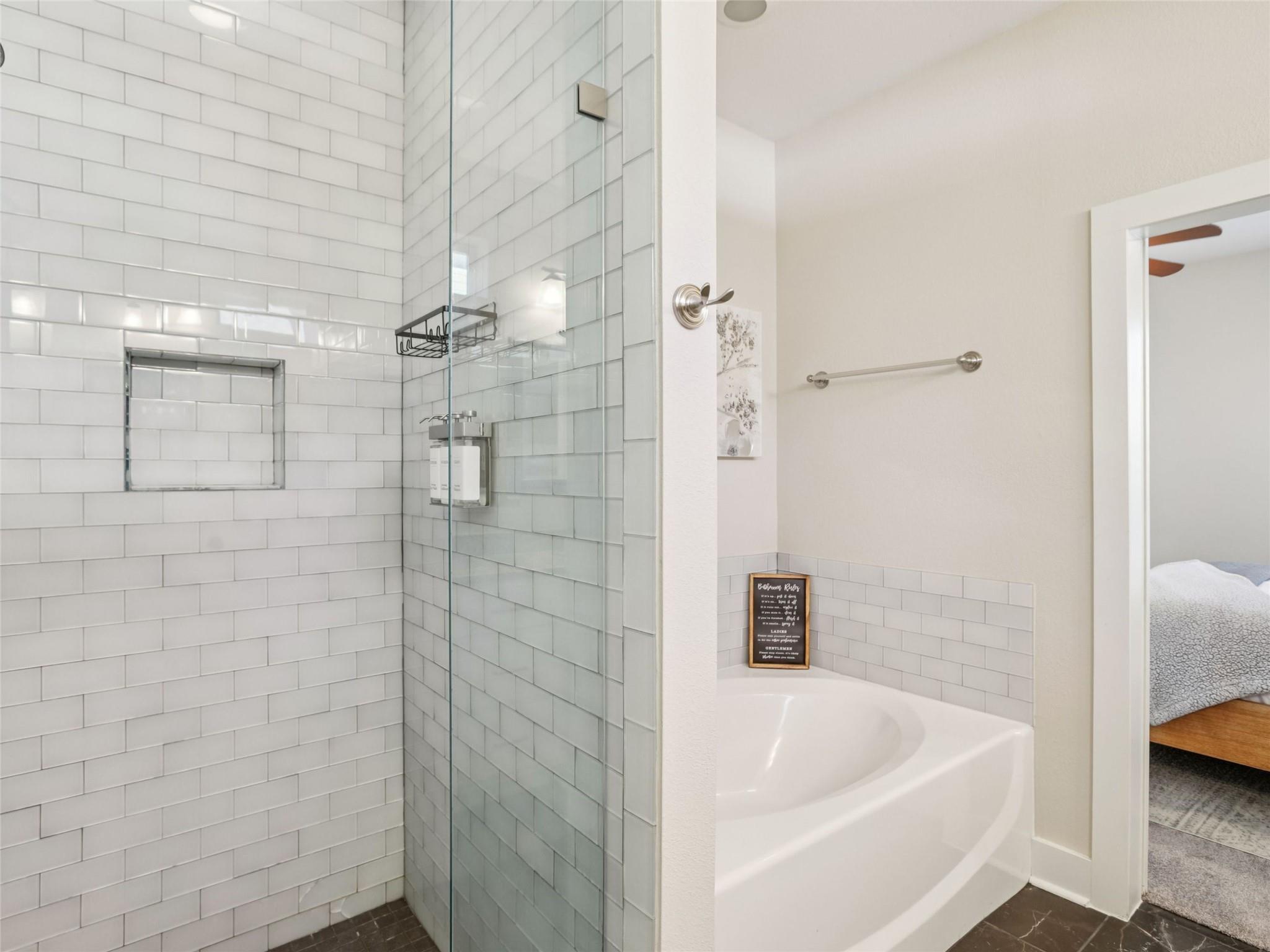 1206 Deloney St # B, Austin, TX 78721