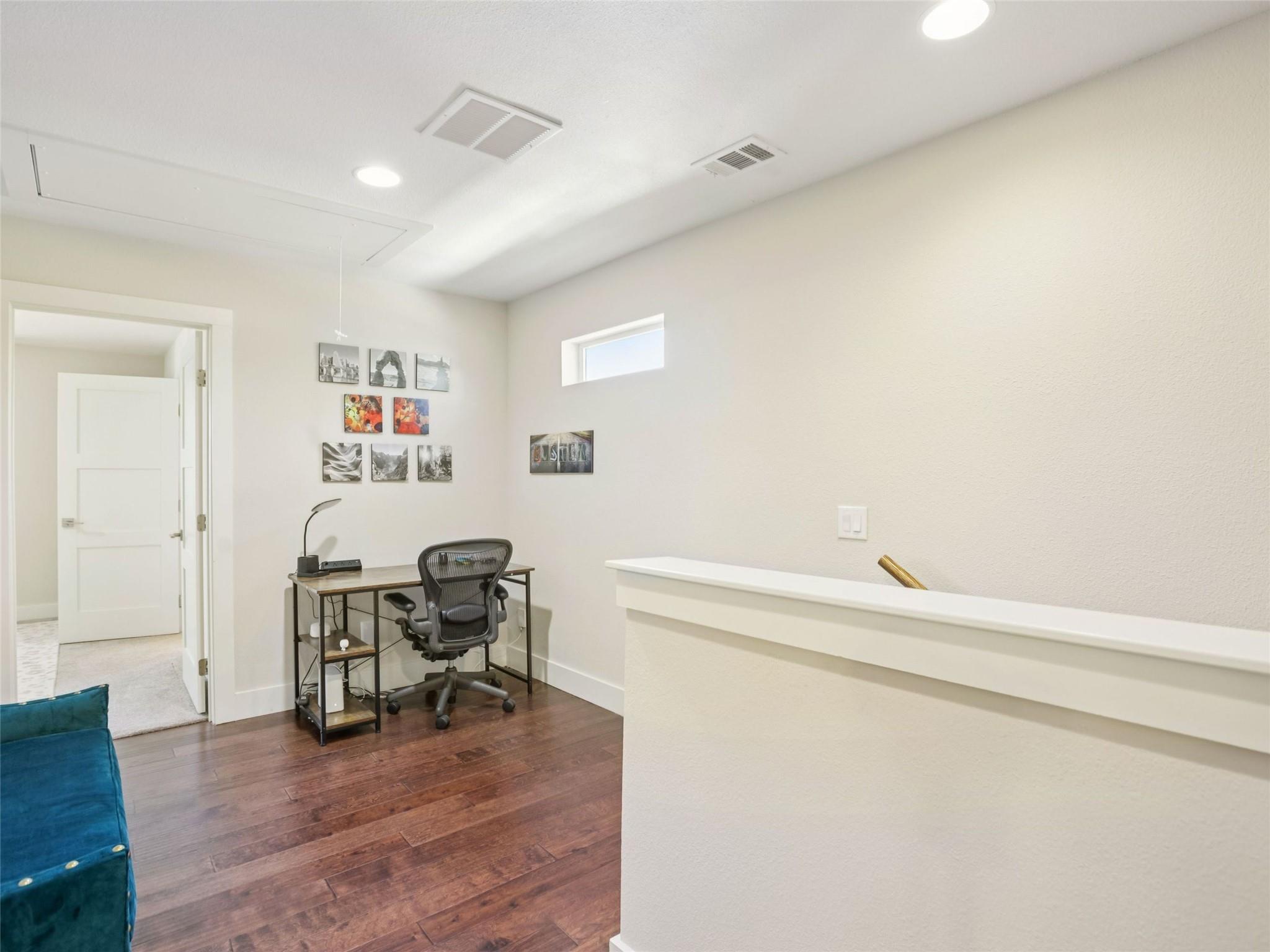 1206 Deloney St # B, Austin, TX 78721